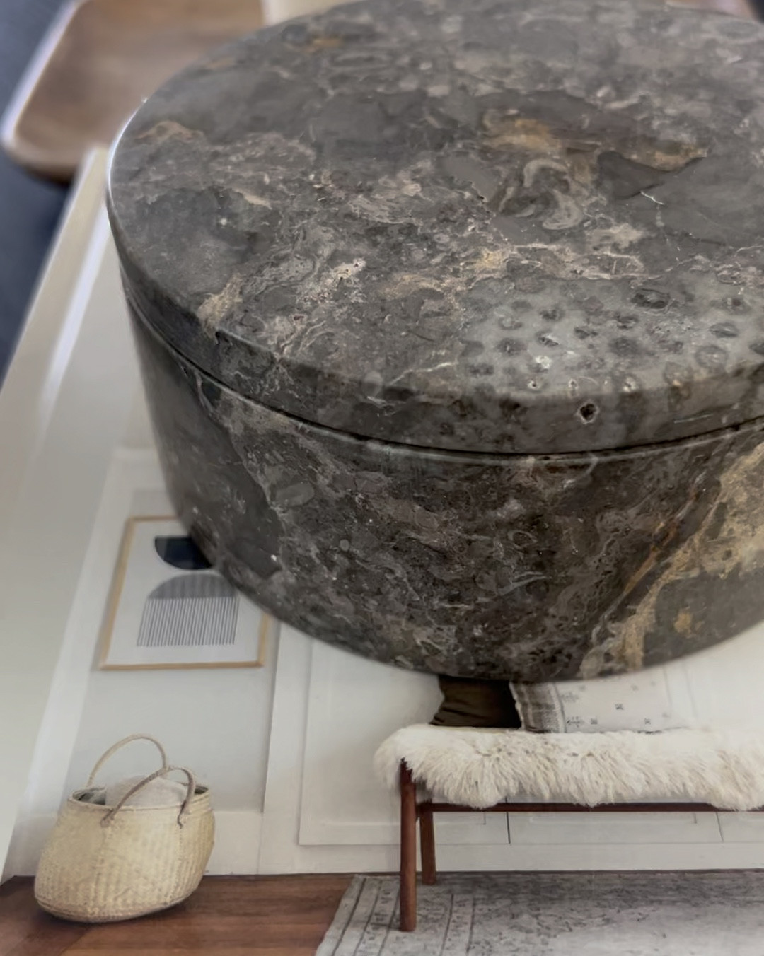 Marble Holder 

#LTKVideo #LTKhome