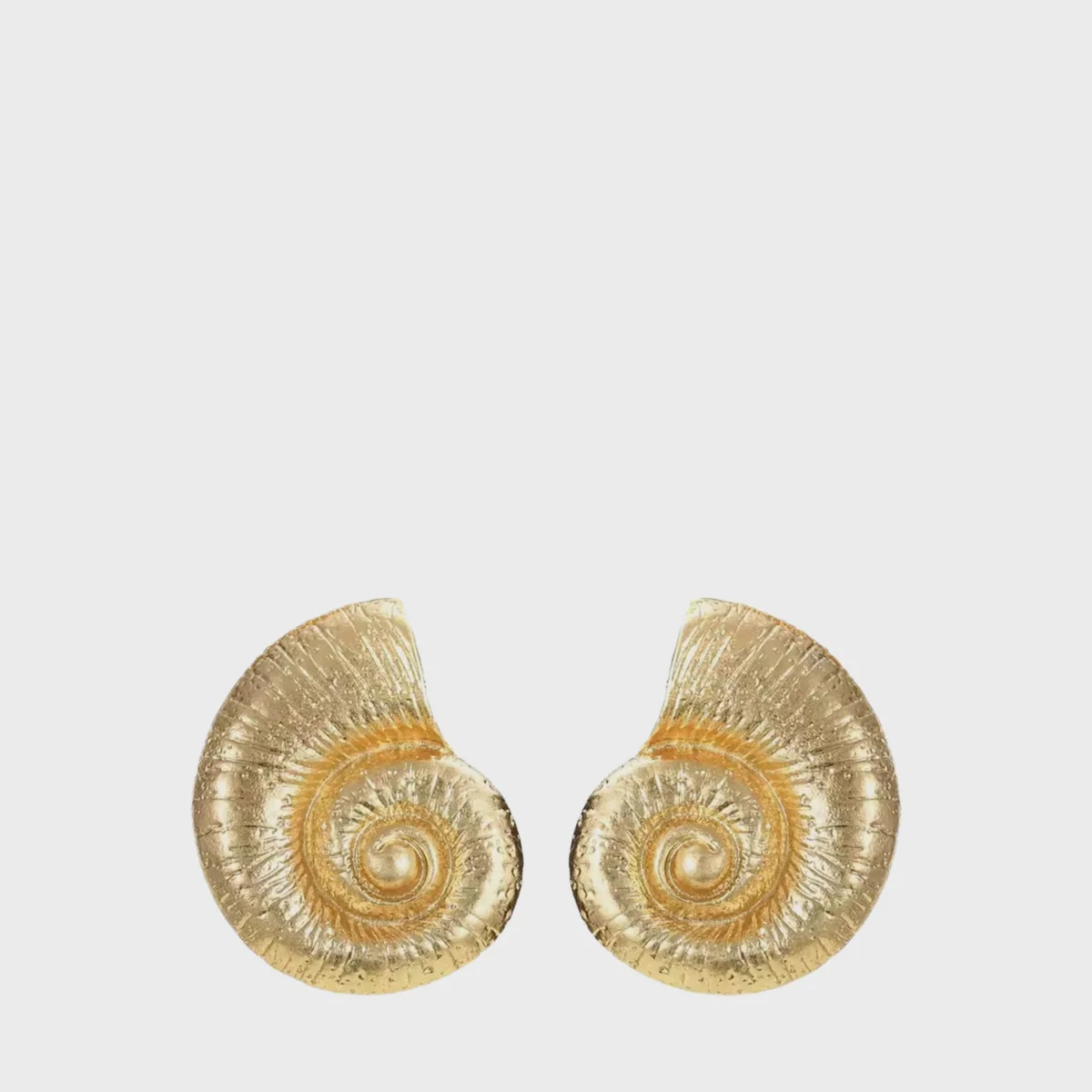 Gold Shell Earring | Noughts and Kisses