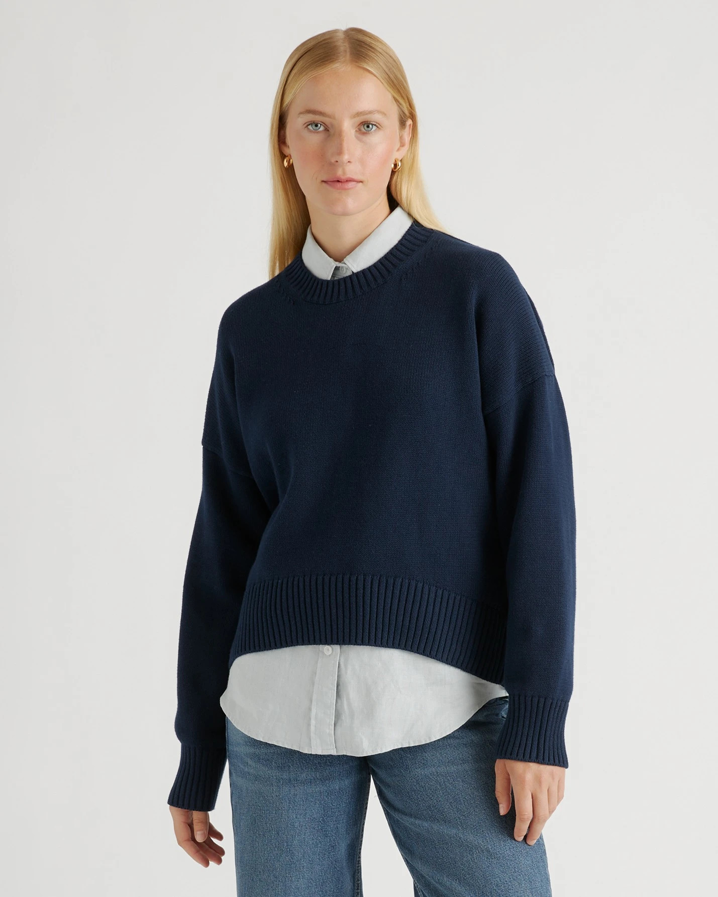 Quince | Women's Boyfriend Crewneck Sweater in Charcoal, Size Large, Organic Cotton | Quince