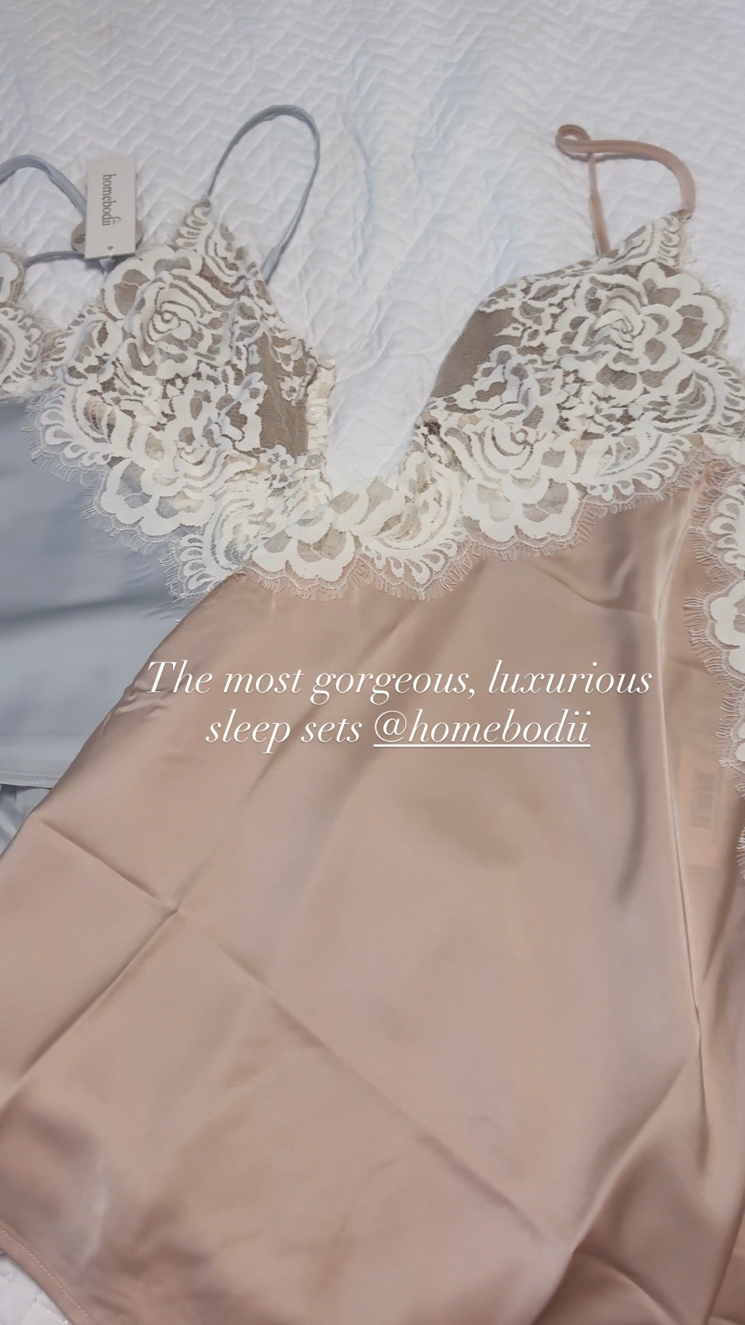 The most luxurious, silky sleep sets! And non-toxic 🎀 #sleepwear #lounge #slip