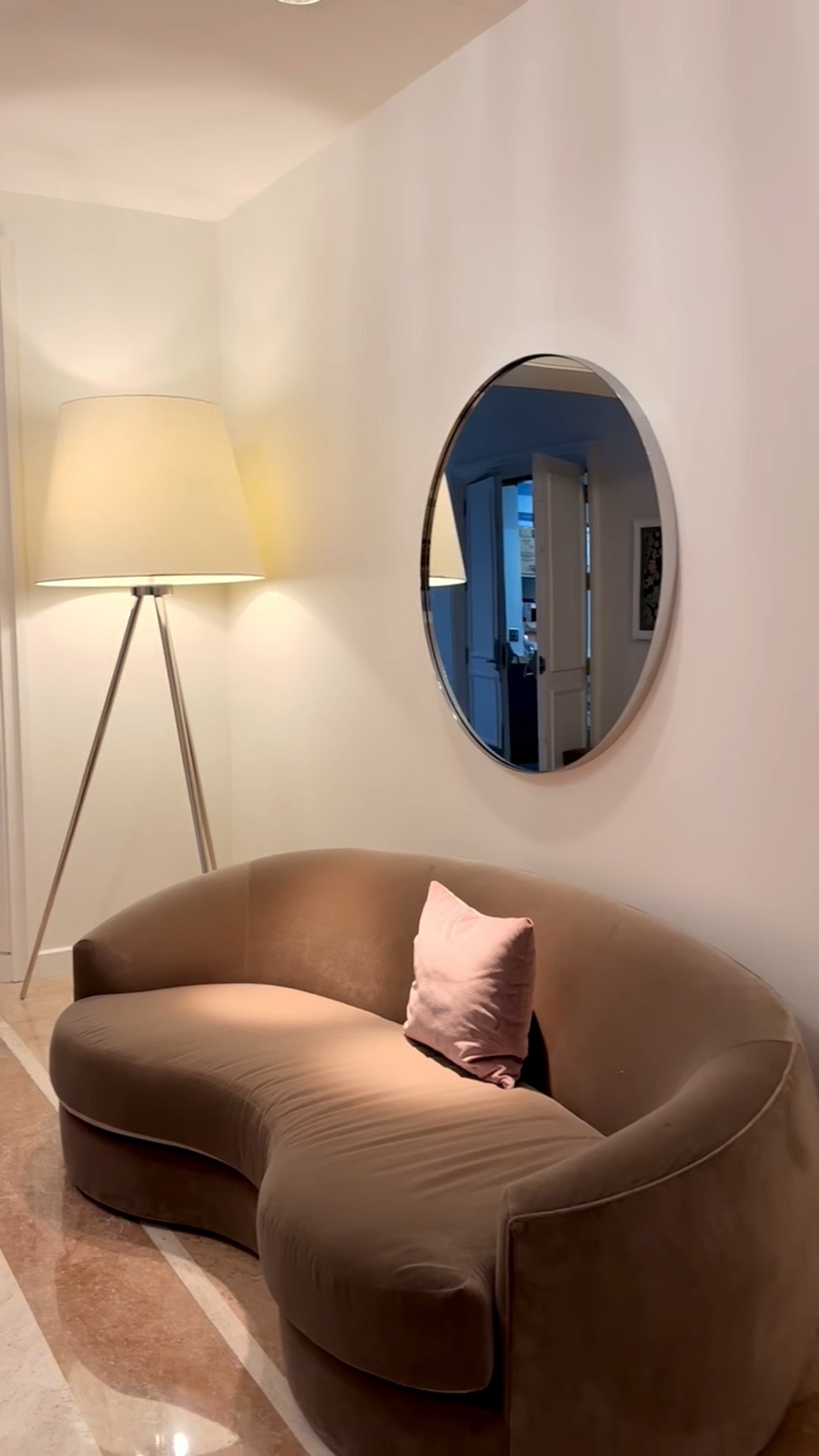 Unwind here for a while.

There’s something about a beautifully curved loveseat that instantly softens a room. Paired with the warm glow of a modern floor lamp, this quiet corner becomes the perfect place to slow down after a long day—whether you’re enjoying a cup of coffee, flipping through a favorite design book, or simply taking a moment for yourself.

Sometimes the most inviting spaces aren’t the biggest ones. They’re the ones that make you want to stay just a bit longer.

#LTKHome #LTKStyleTip #CurvedSofa #CurvedLoveseat #AccentChair #ModernClassic #InteriorDesign #CozyCorner #ReadingNook #HomeDecor #LivingRoomIdeas #FloorLamp #ModernLighting #NeutralHome #DesignerHome #HomeInspiration #InteriorStyling #QuietLuxury #TimelessDesign #RelaxAtHome

#LTKdayinmylife #LTKHome #LTKSaleAlert