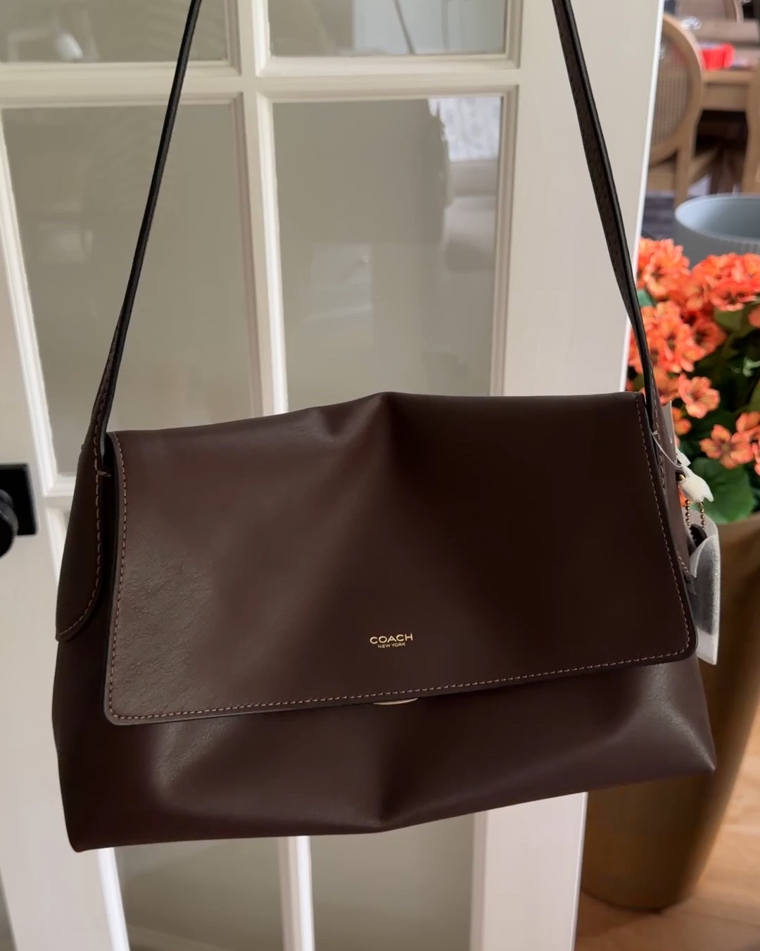 I fear the Coach Chelsea 30 is the IT bag this season. I ordered it with a bunch of other (re: cheaper) options and was hoping I’d hate it, but it’s perfect. 😭 it’s so swishy and luxe.

#LTKSeasonal #LTKOver40 #LTKootd