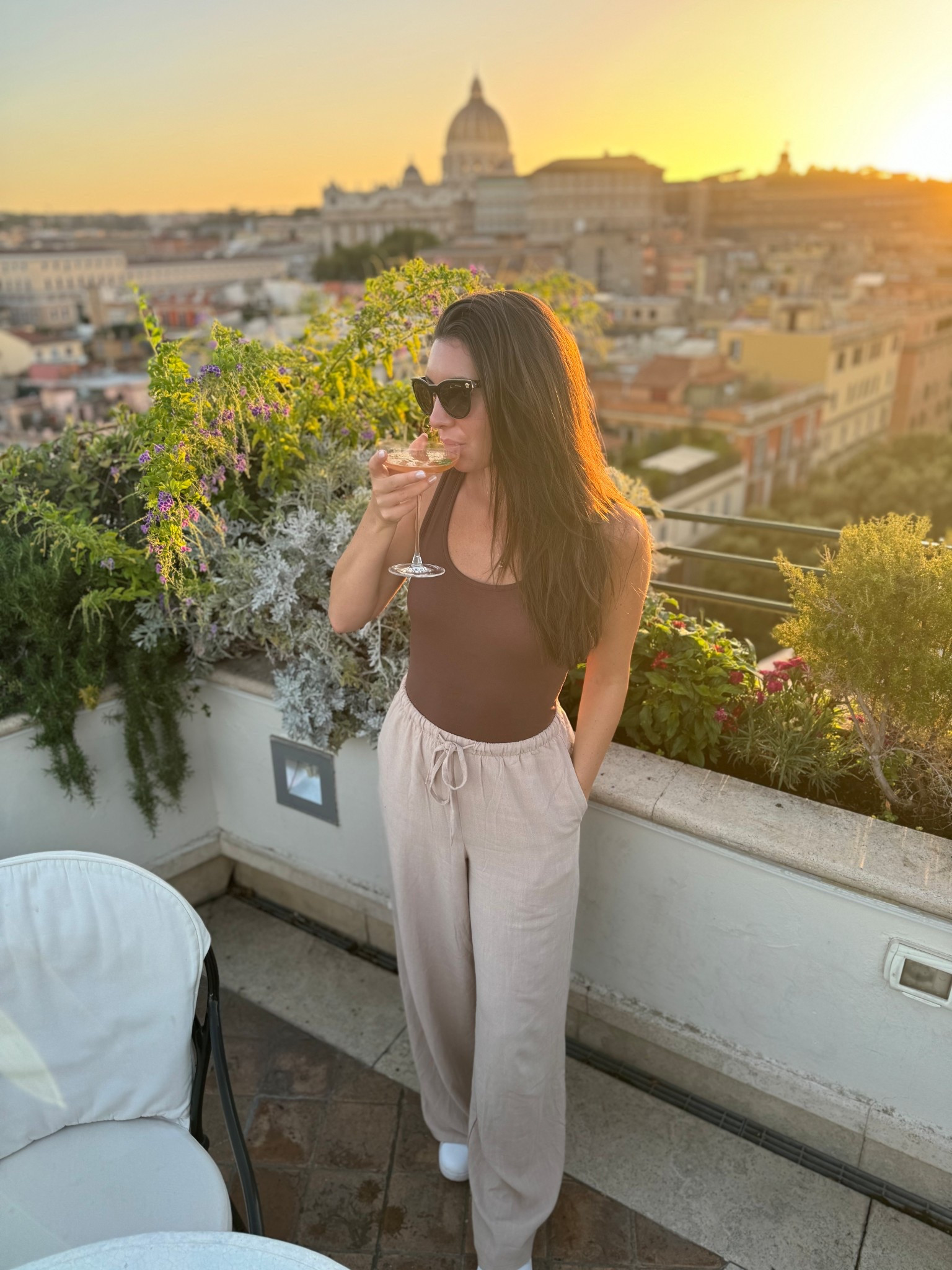 An effortless outfit that you can explore all day in, and drink all night in. 🍸

#LTKStyleTip #LTKTravel #LTKFindsUnder50