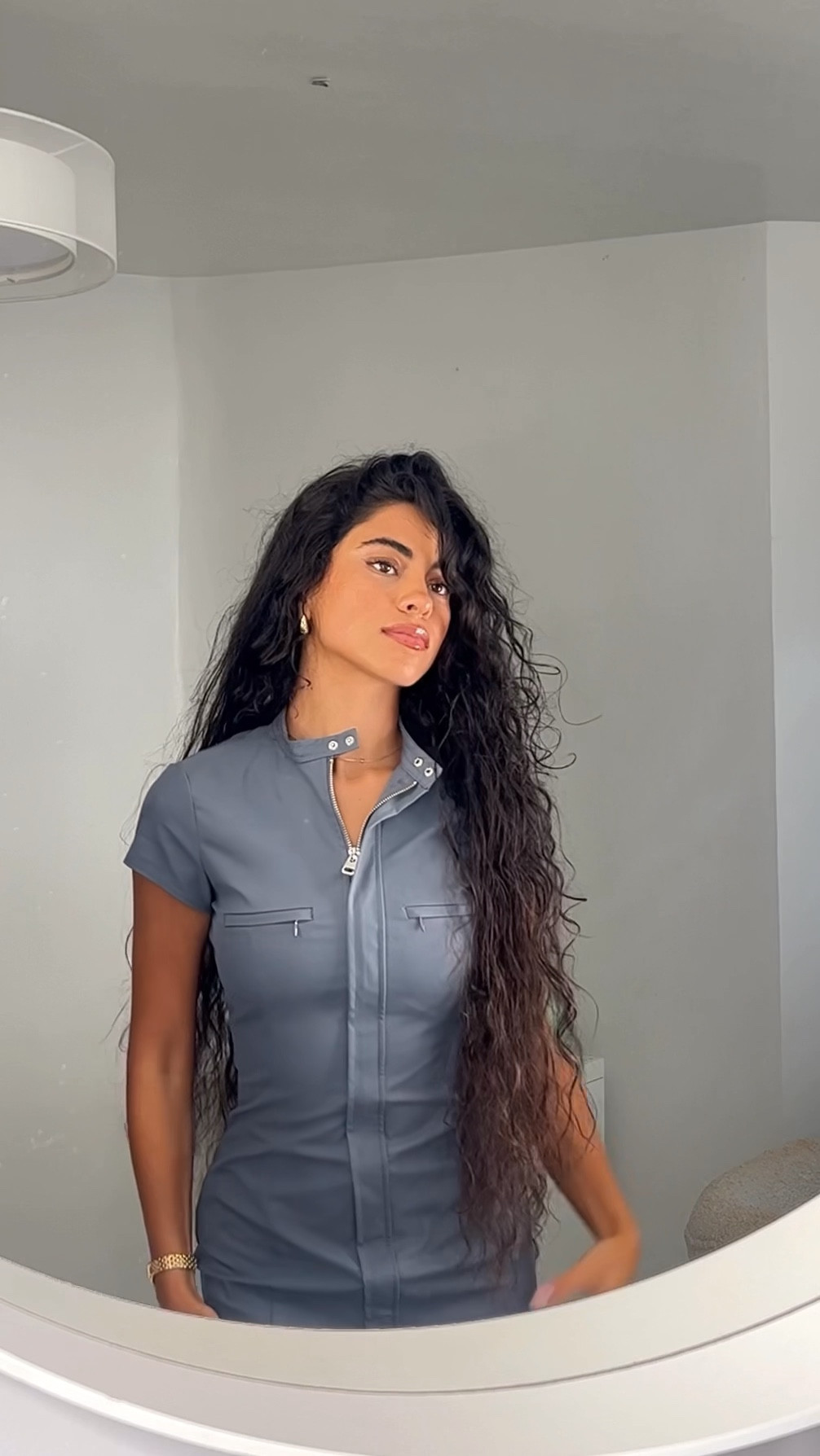 recreating hairstyles on wavy hair! 