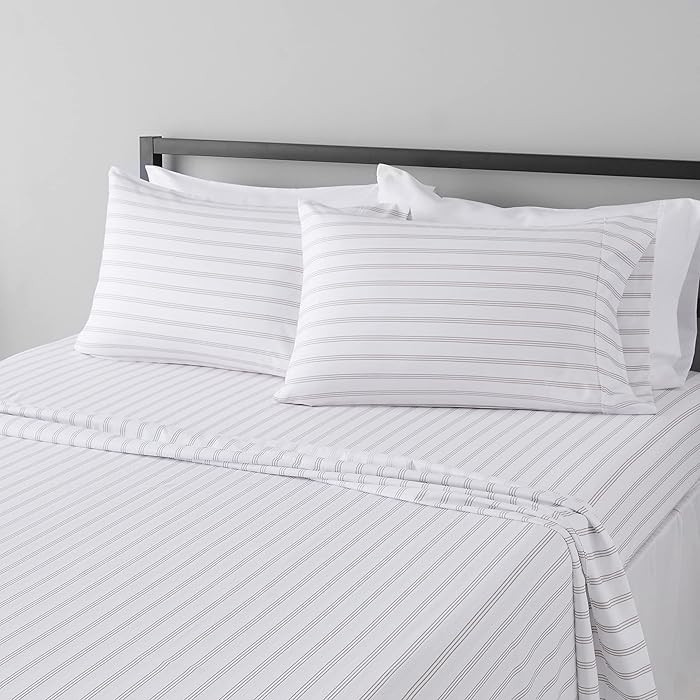Amazon Basics Lightweight Super Soft Easy Care Microfiber 4 Piece Bed Sheet Set with 14-Inch Deep... | Amazon (CA)