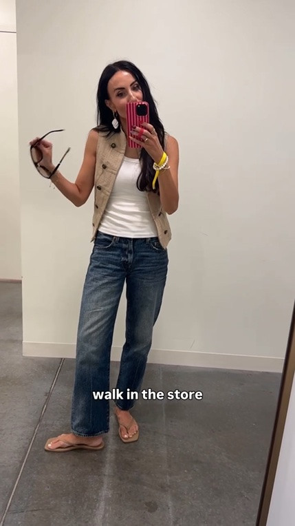 What I wear to the store to make try-ons easy! These are all of my favorite basics that help me see how new items will work in my wardrobe. And honestly these jeans were better than any I tried on. 😜 linking in ltk