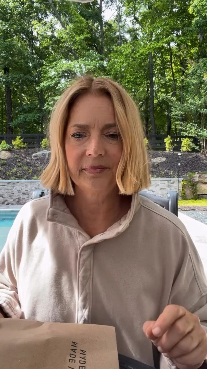 I’m just beyond excited about these…
Comment PIXIE for the link!

elevated cool | quiet luxury style | camo canvas shorts | midlife cool | classic closet staple | Imogene and Willie | Nashville style | dressing our age is cooler | effortless everyday style | modern midlife style

Comment PIXIE below to receive a DM with the link to this post on my LTK ⬇ https://liketk.it/6cOVk