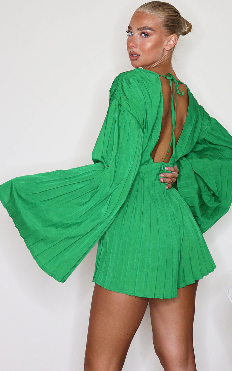 Green Plunge Pleated Romper | PrettyLittleThing US