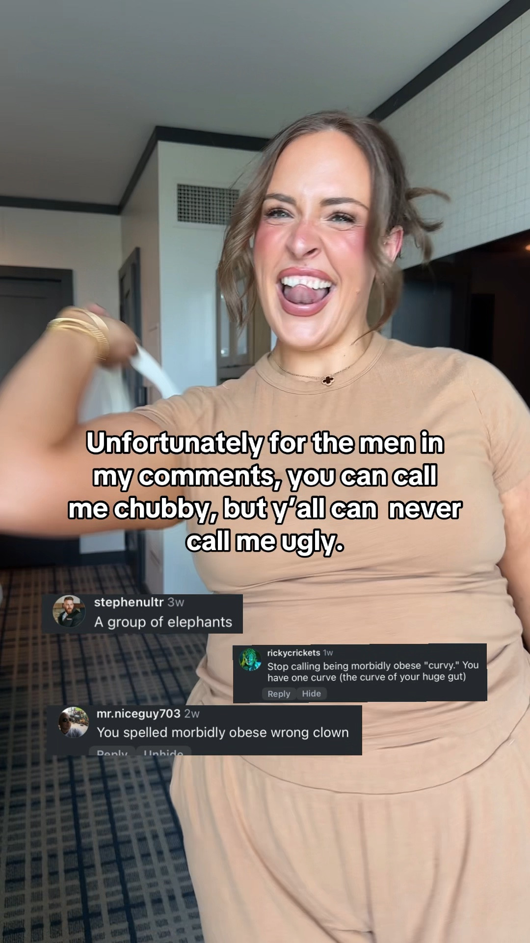 Wearing an xl everything and 33 denim skirt! 

#LTKCon #LTKMidsize