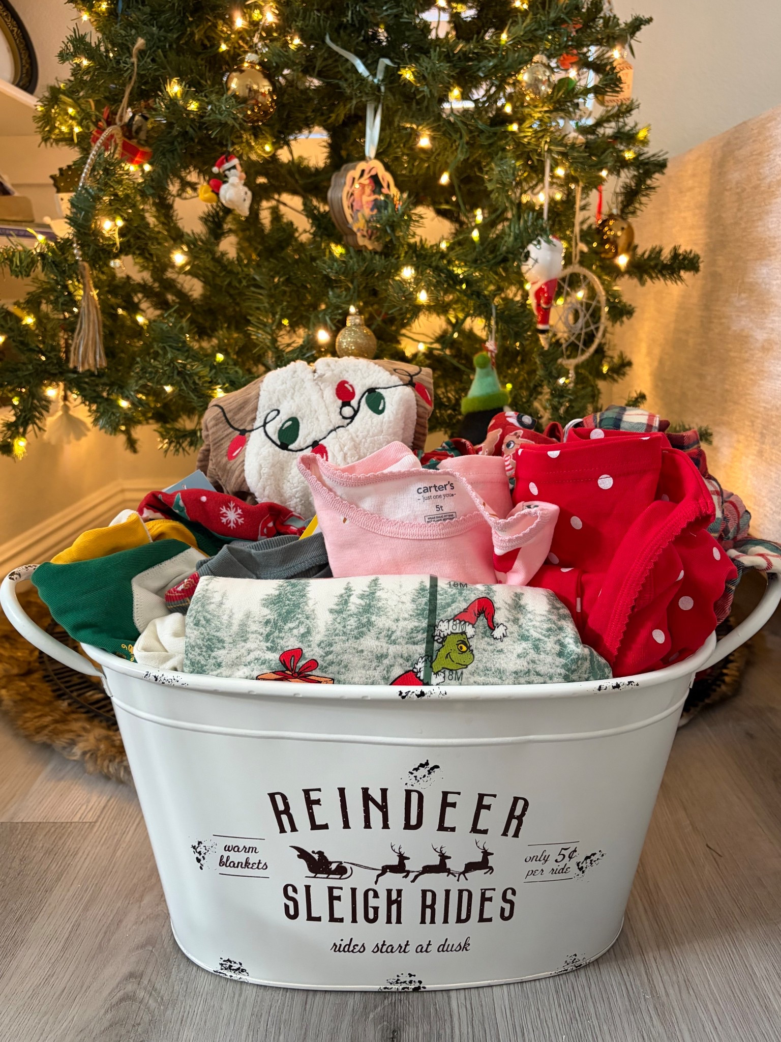 Bucket ol’ PJs - my new holiday tradition. Starting Dec 1st the kids will wake to a “bucket” full of of winter PJs for the holiday season! 🎄🧣

I even got mom and dad some matching Christmas plaid ones too (will link those as well!) 
