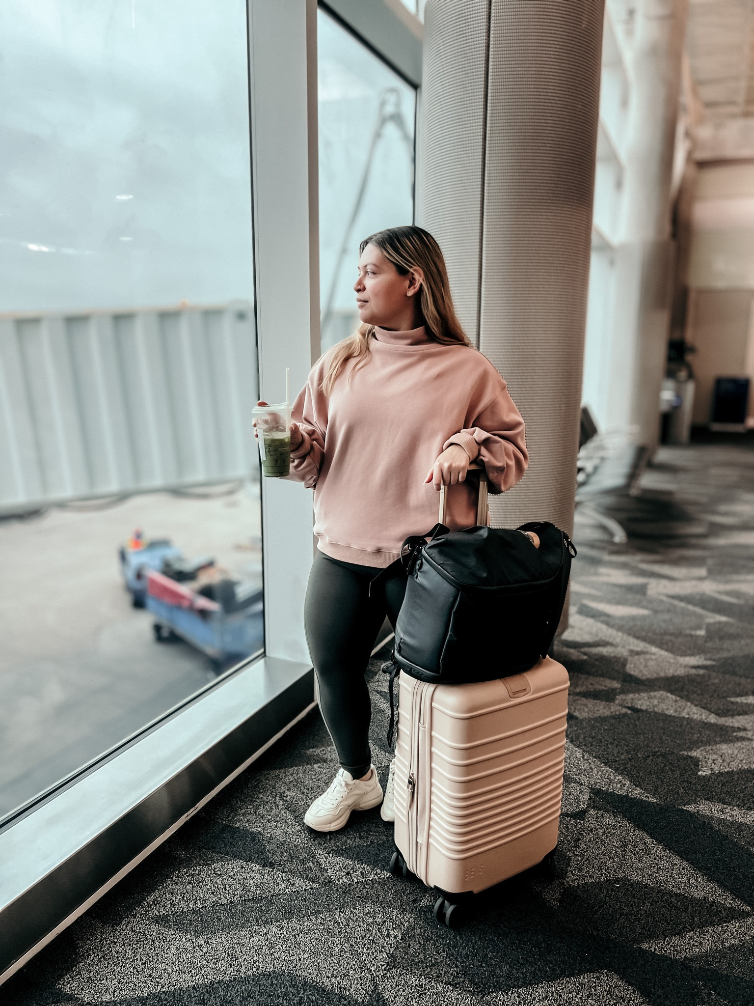 Cozy fit for my flight ✈️ 

#LTKcurves