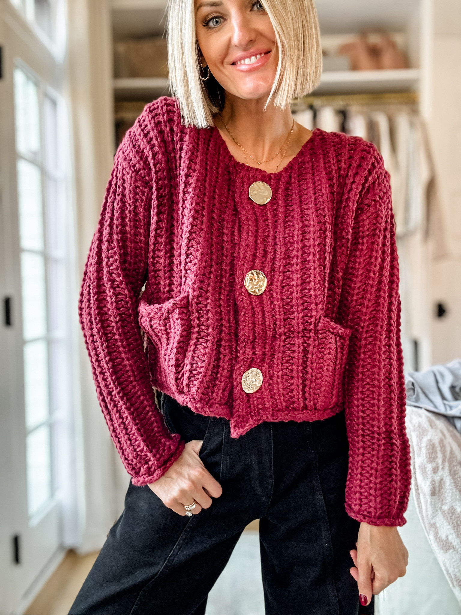 Love this burgundy chunky sweater! The gold buttons are so fun! Wearing S/25!


Loverly grey, fall outfit, winter outfit, jeans, sweater

#LTKStyleTip #LTKSeasonal
