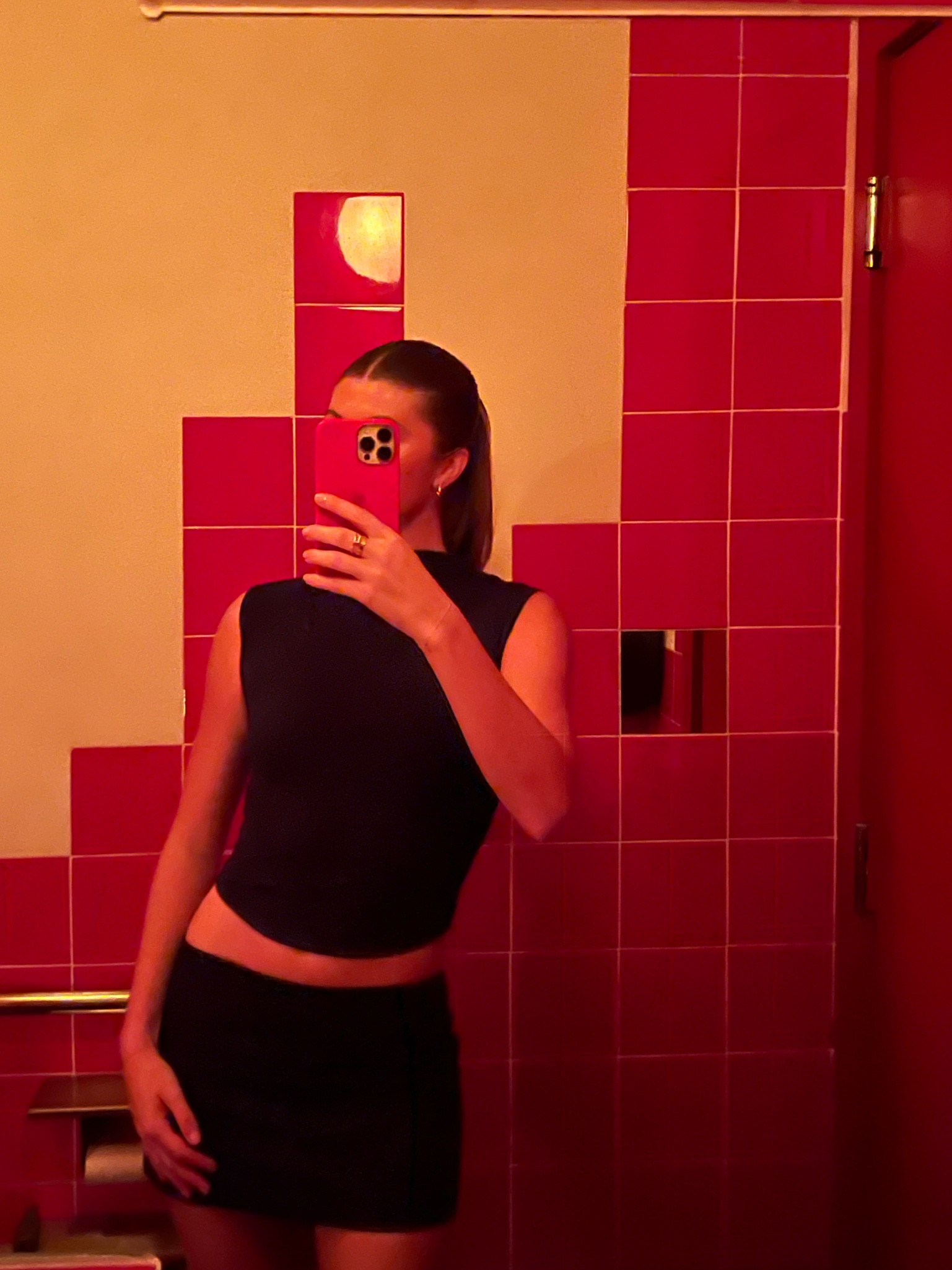 LES 🗽
#reformation #blackminiskirt

#LTKfindsunder100 #LTKstyletip