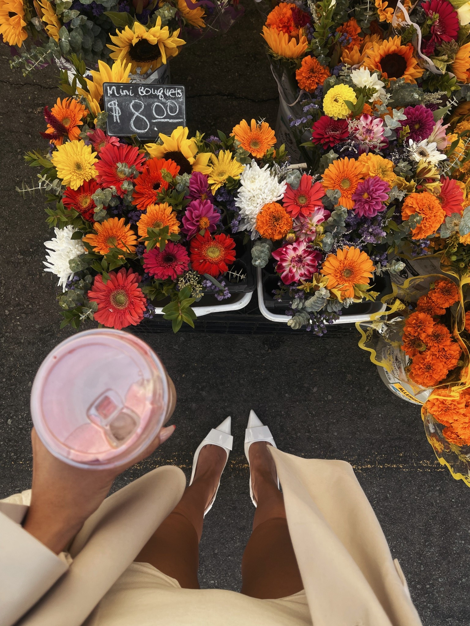 Unfortunately I still really do love wearing kitten heels at the local farmer’s market 💐

I linked similar versions that are perfect for the everyday moments and everything else in between for under $100.

#LTKFindsUnder100 #LTKSeasonal #LTKShoeCrush
