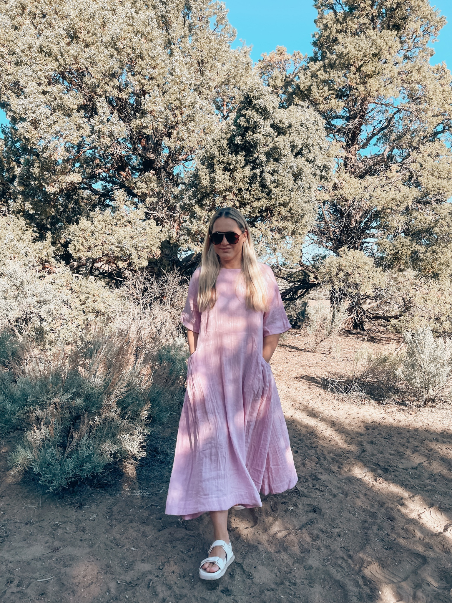 We had the best weekend in the oregon high desert. Recharged with sunshine and ready for May ☺️



#LTKSeasonal #LTKshoecrush #LTKtravel