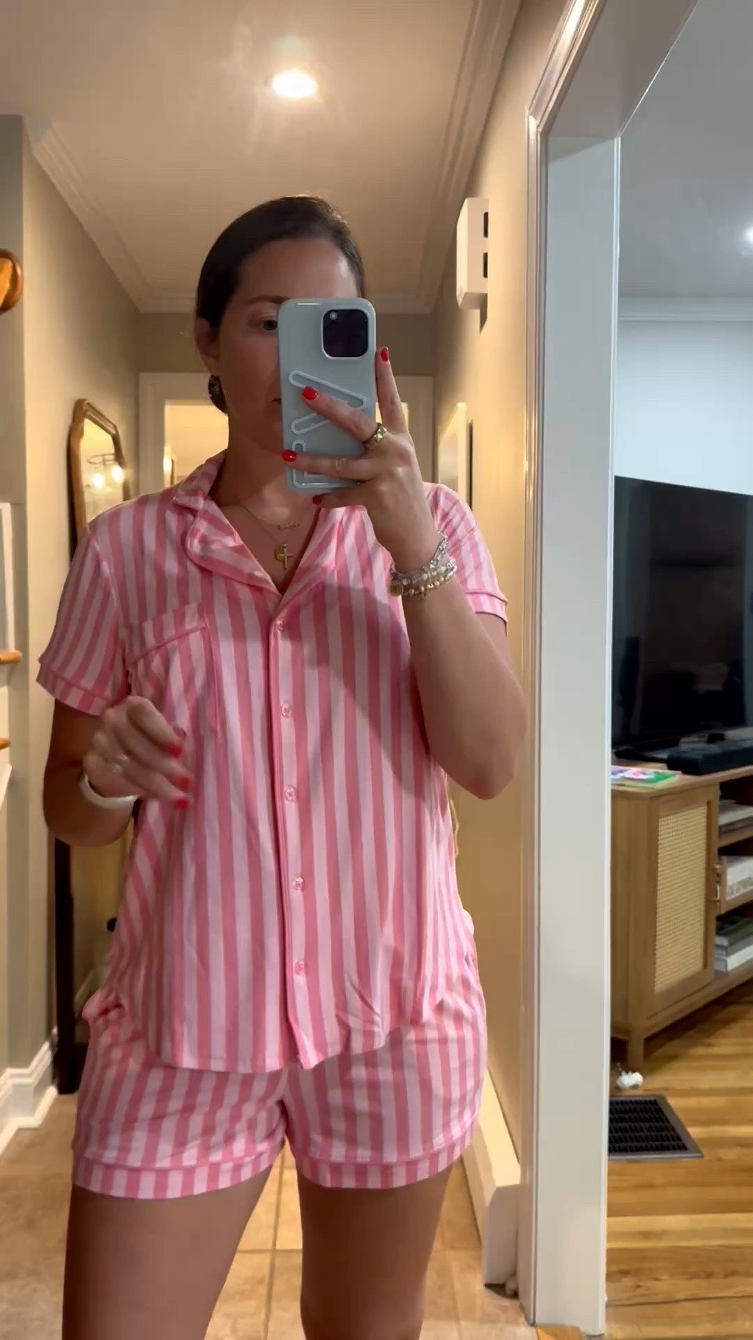 These are the best affordable pajamas!! I’m wearing size medium

#LTKootd #LTKmomlife