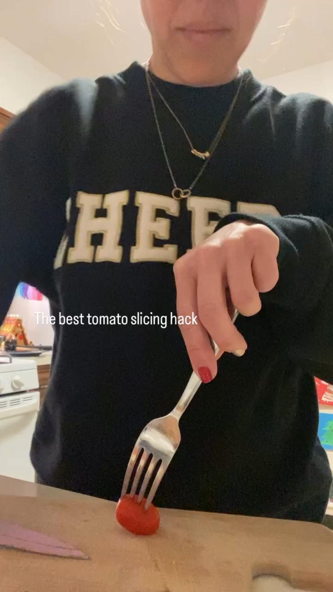The best tomato slicing hack

#LTKfoodie