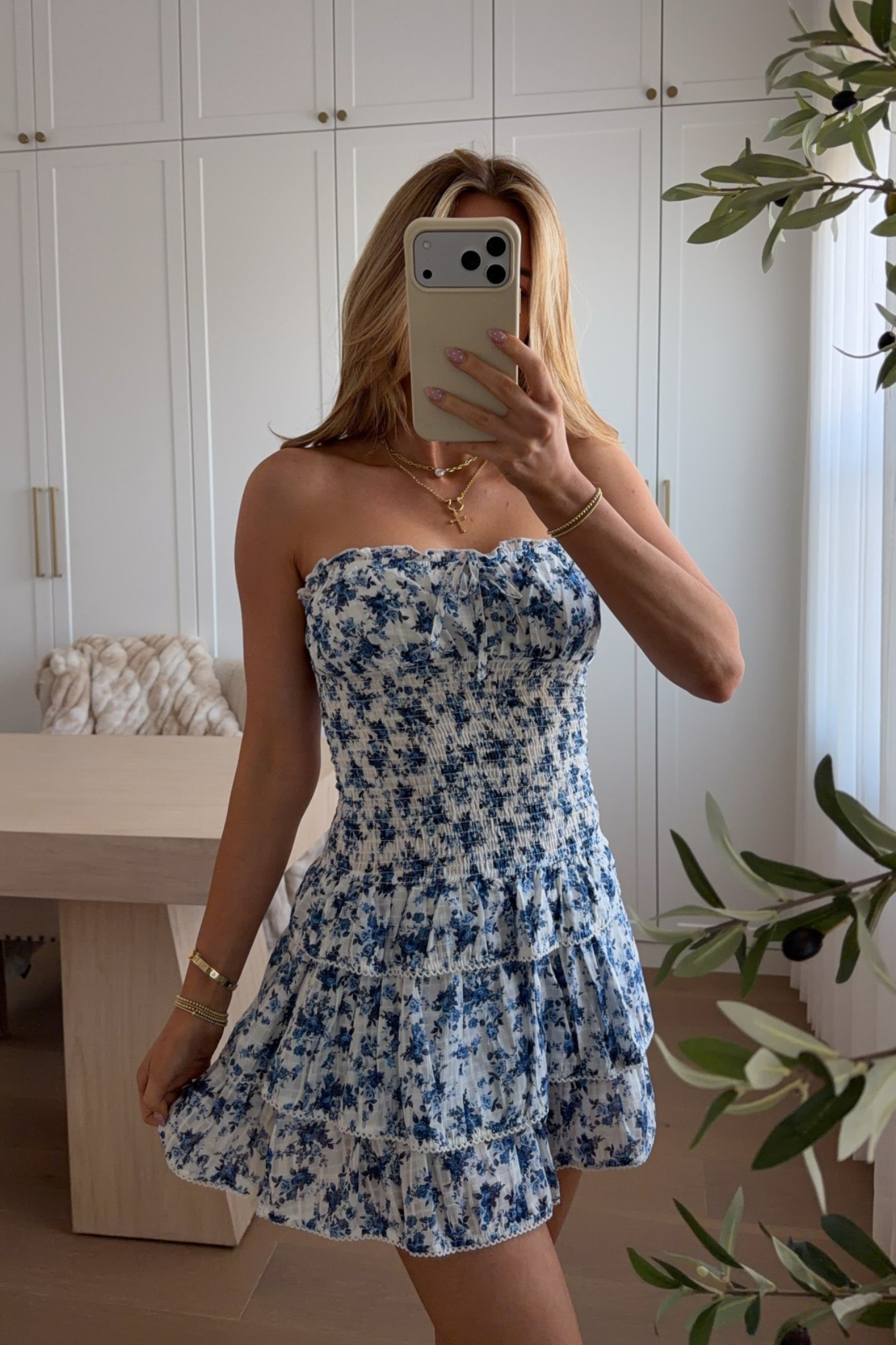 wearing an xs in this target dress!