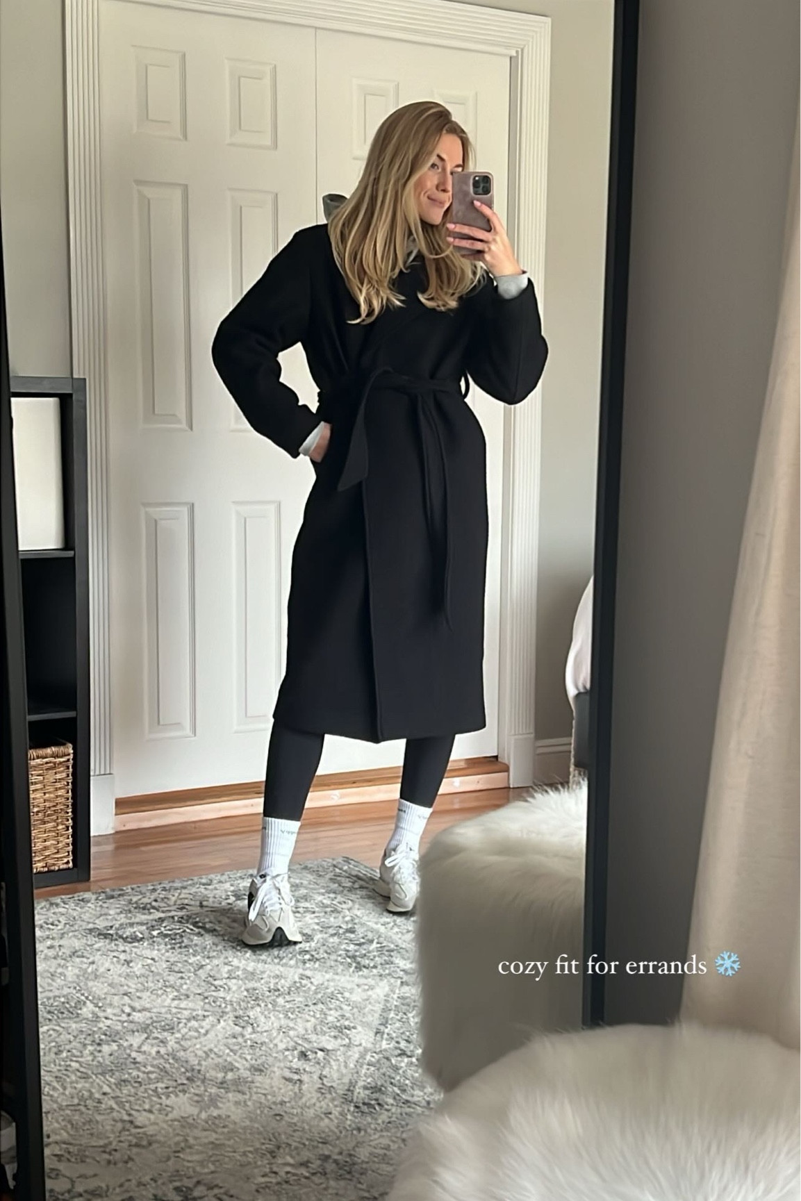 Wearing XS coat 

Cozy outfit, errands, winter athleisure, aritzia style, reformation style, New York casual 

#LTKfindsunder100 #LTKSeasonal