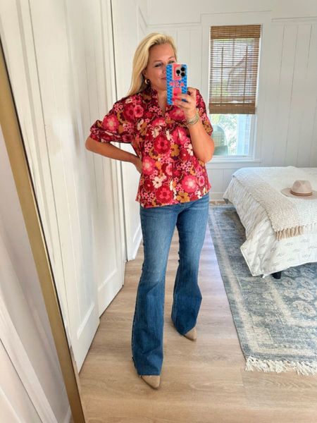 Love a good flare denim for fall. These are a tad long for my 5’2 frame. Just need to cut off the bottoms which is easy to do since they have a deconstructed hem. Code FANCY15 for 15% off jeans and top. Both super cute fall facing items that too can wear now. Jeans size 27, top size small



#LTKstyletip #LTKsalealert #LTKFind
