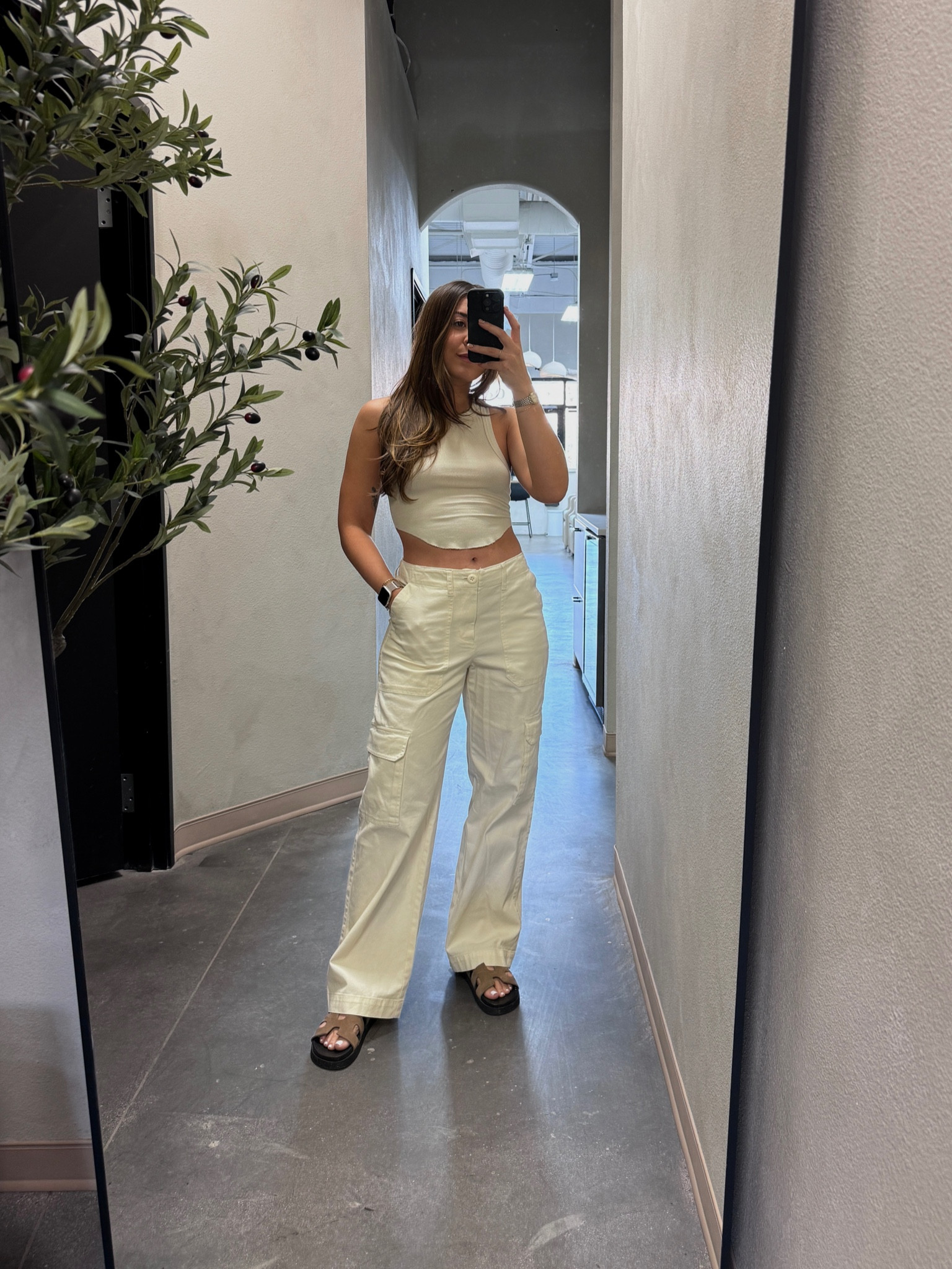 size 4 in cargos & size up half a size on the slides!
