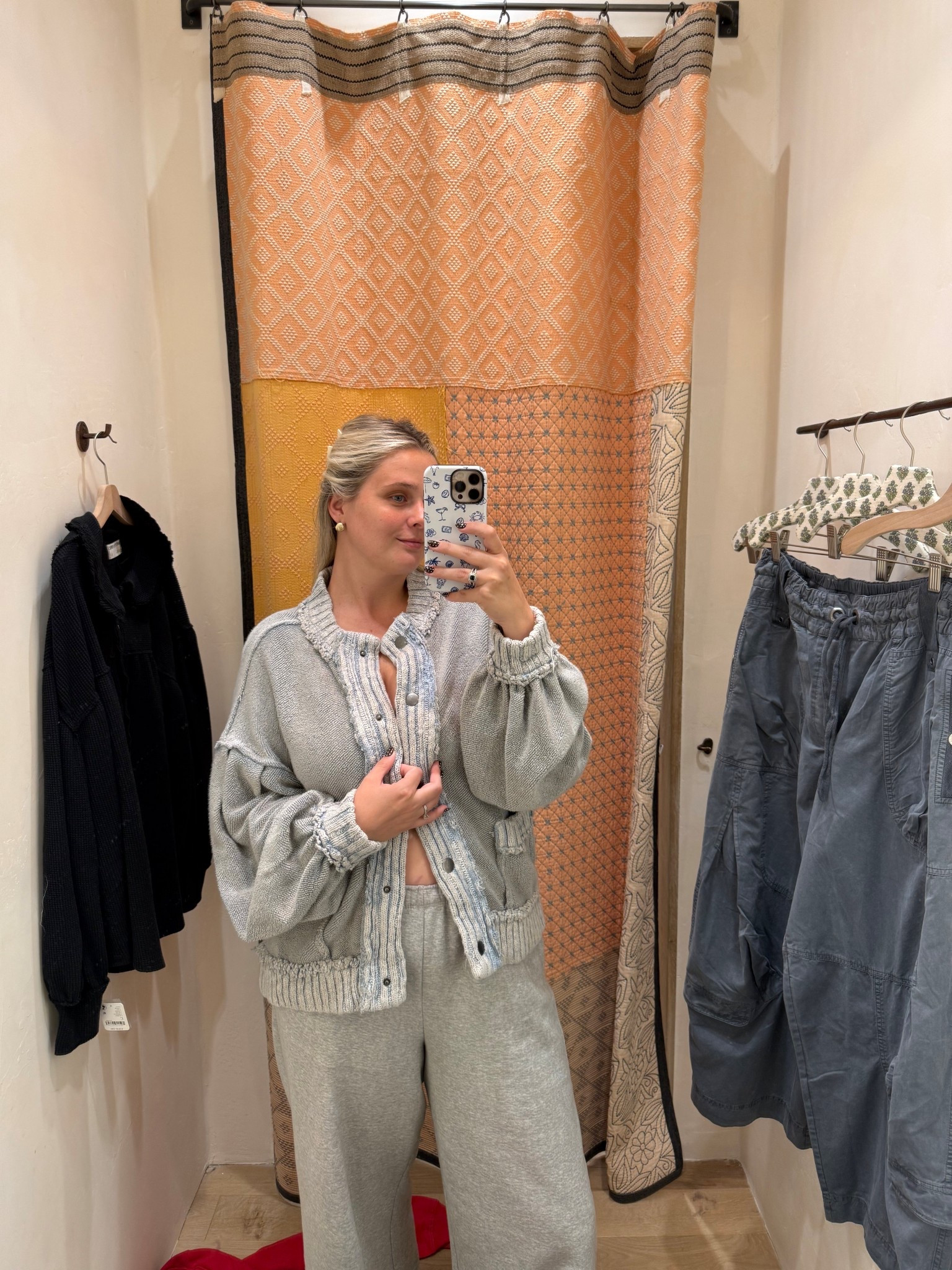 do I need her 😭 tried on a large! 

#LTKmomlife #LTKBaby #LTKMidsize