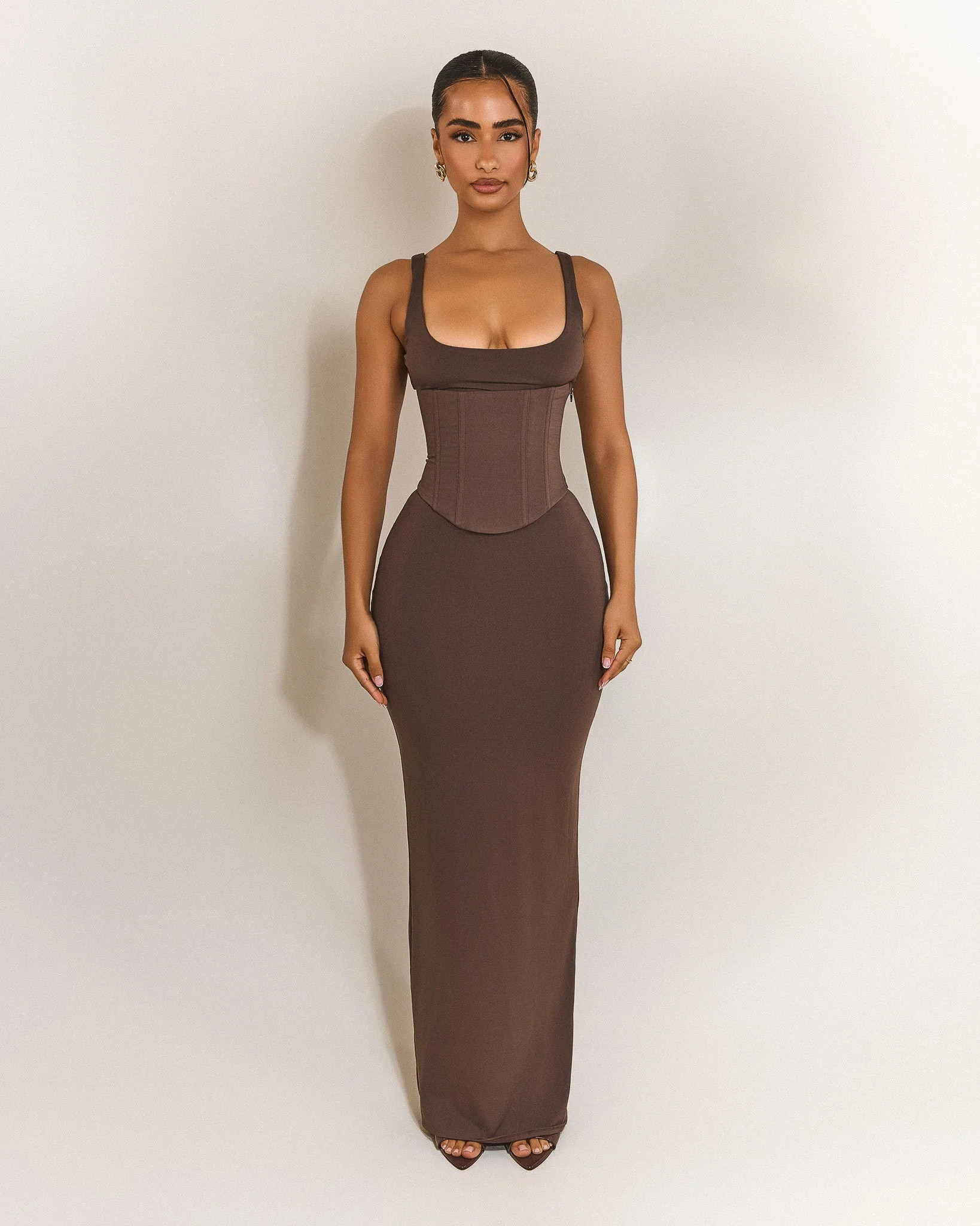 The Sandra Scoop Maxi in Brown | Mars The Label