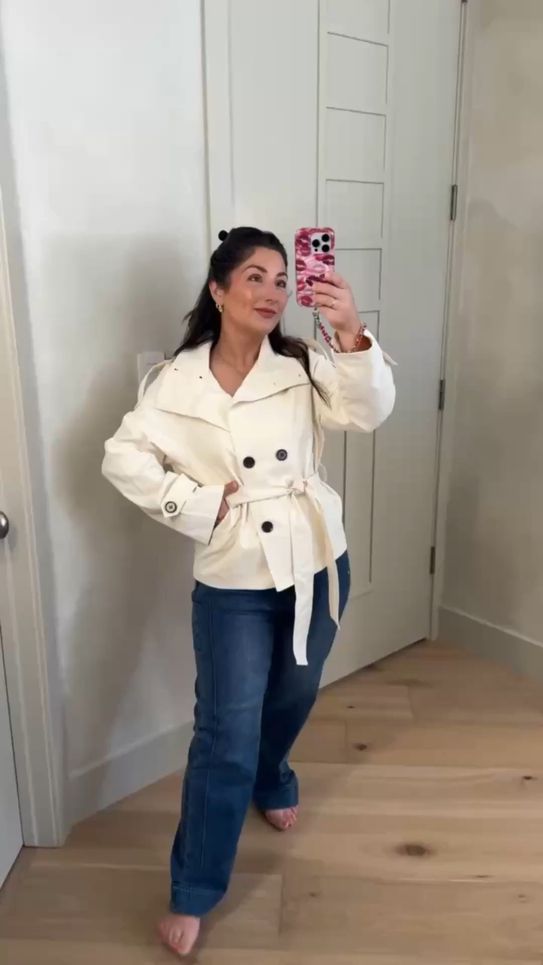 LOVE!!! The quality of this jacket is so nice!! 

Cropped trench with funnel neck! Size small, jeans size 27 

5'0" 140lbs

#LTKPetite #LTKSeasonal #LTKootd