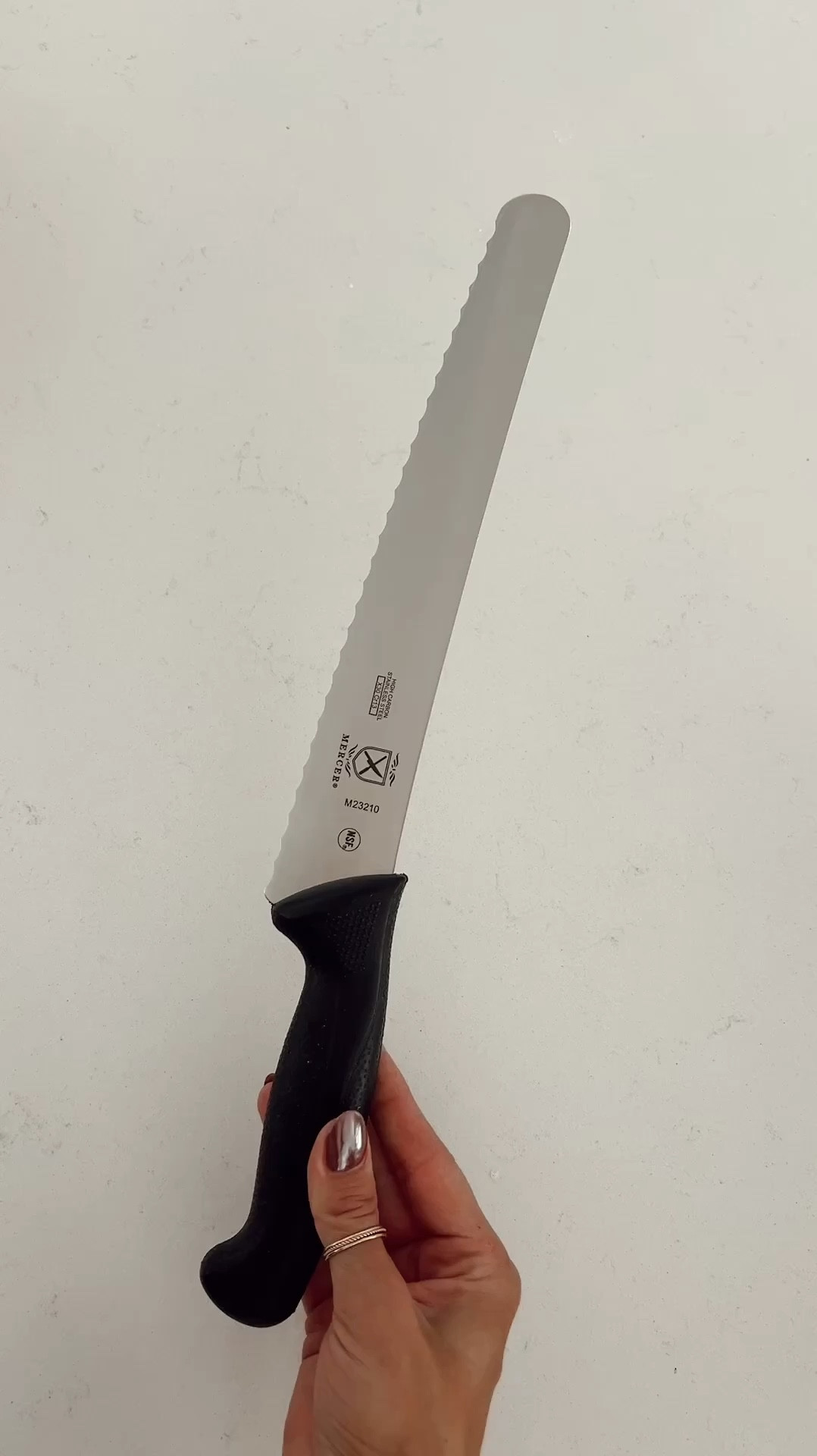 The bread knife that’s winning over hearts all around the internet. Almost 20,000 great reviews & I have to say I’m impressed for a $16 bread knife. 👏🏼 If you need a new bread knife, this is the one! 🔗

#LTKFindsUnder50 #LTKFamily #LTKHome