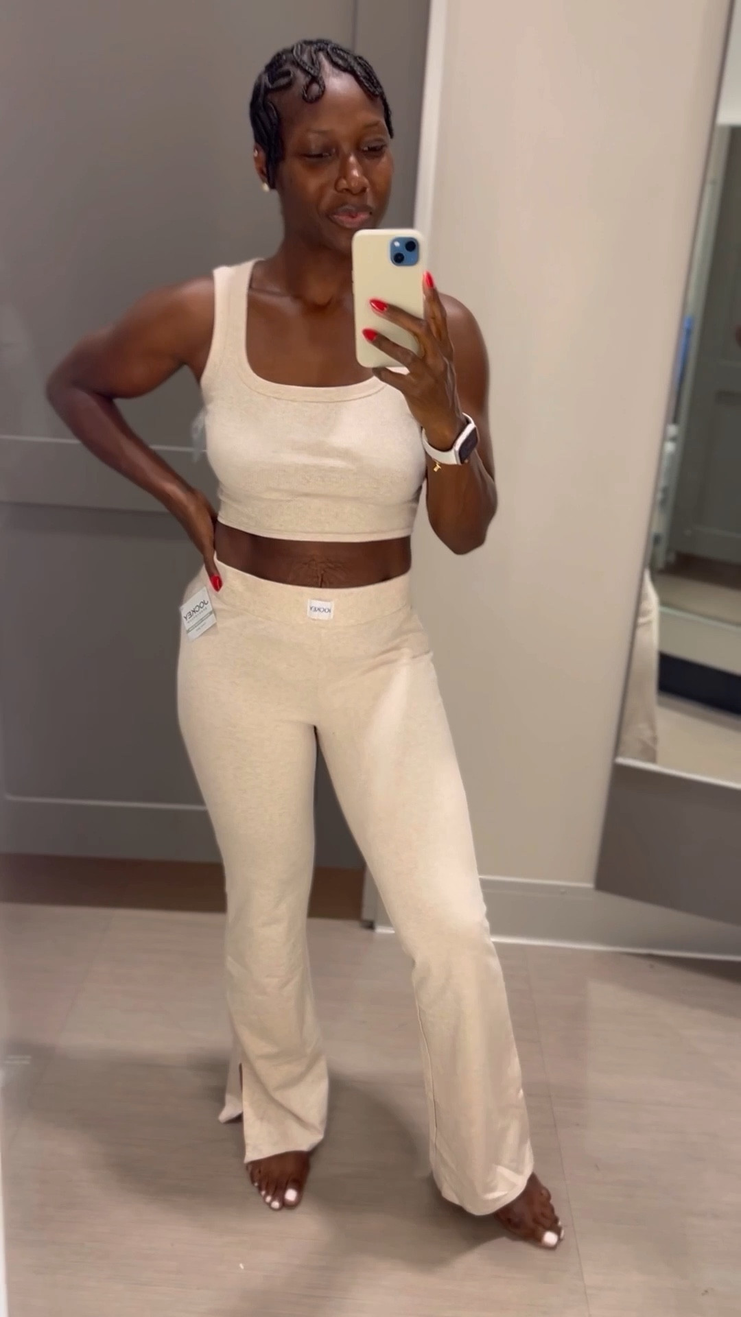 Let’s upgrade our lounge wear! These cute sets can mixed and matched. Super stretchy and soft! I’m wearing a small in the bottoms and tops