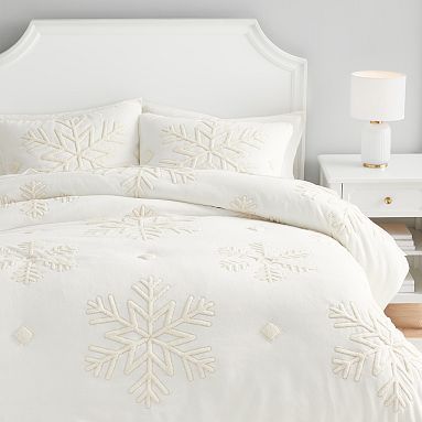 Snowflake Quilt & Sham | Pottery Barn Teen