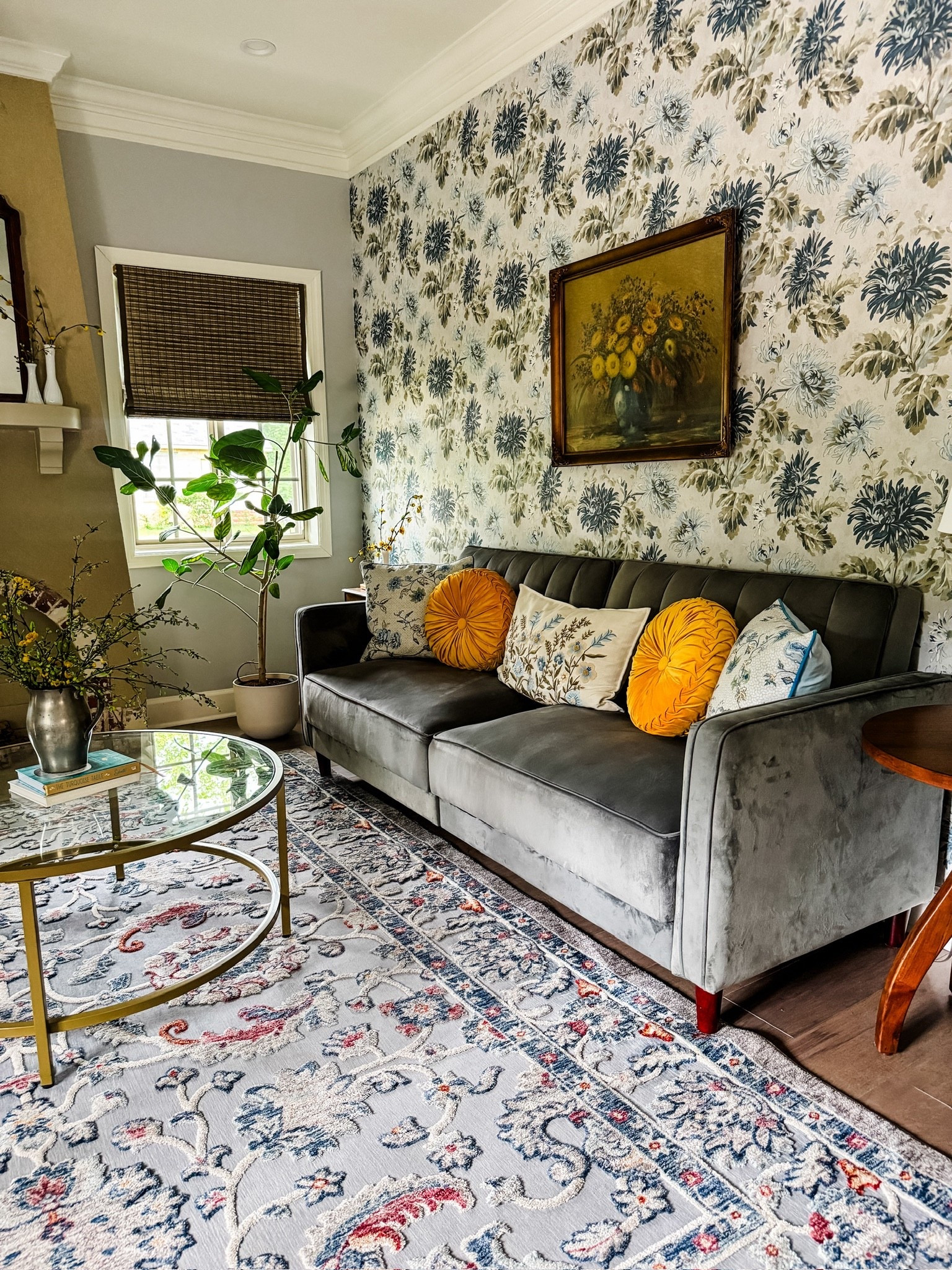 This futon has been out of stock for months and it’s finally back! Yayyyy!

Here are reasons you should grab it too:

🛋️Affordable. Around $370 with FREE 2 day shipping
🛋️Available in about 8 colors
🛋️Comfortable and high quality
🛋️Perfect for small spaces
🛋️Makes out into a bed when you need it
🛋️Easy to put together
🛋️About 25,000 5⭐️ reviews so don’t take my word for it


Home, home find, couch, sofa, futon, Wayfair, Wayfair finds, living room finds, living room decor, furniture, affordable furniture, affordable home decor 




#LTKHome #LTKOver40