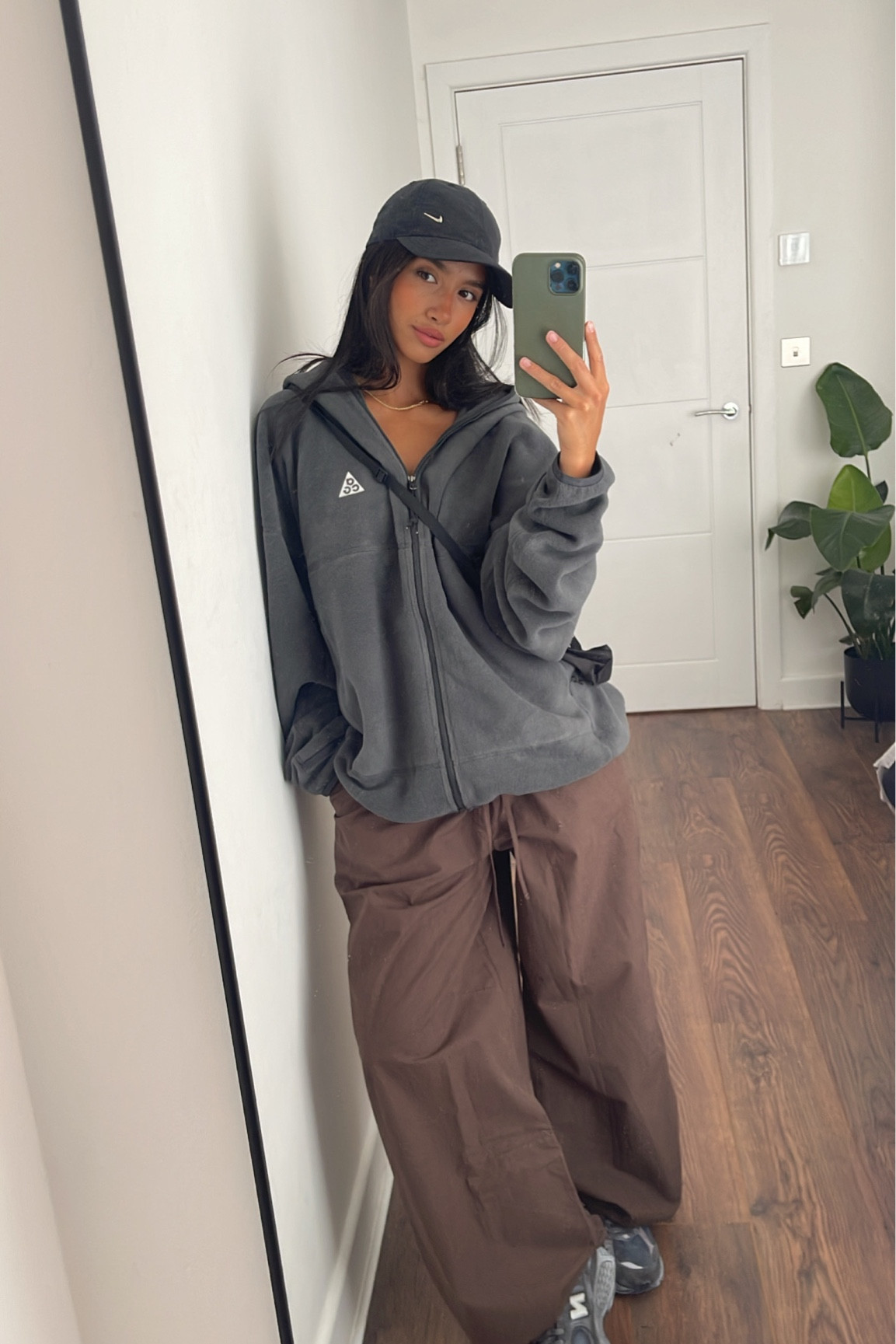 The perfect level of cool and comfy!
Starting NOW : outfits posts daily 🫶🏽 
#ootd #fallfashion these cargos unfortunately are out of stock, but I’ve linked a few similar 

#LTKSeasonal #LTKstyletip #LTKunder100