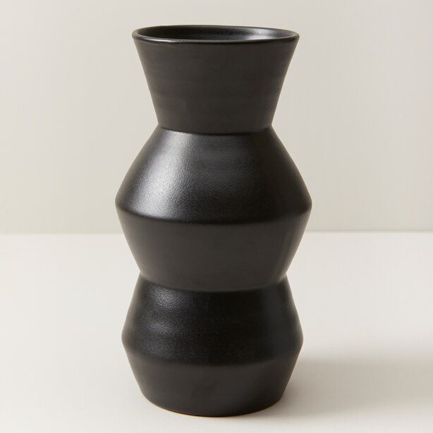 MEDIUM MODERN TERRACOTTA VASE, BLACK | Indigo (CA)