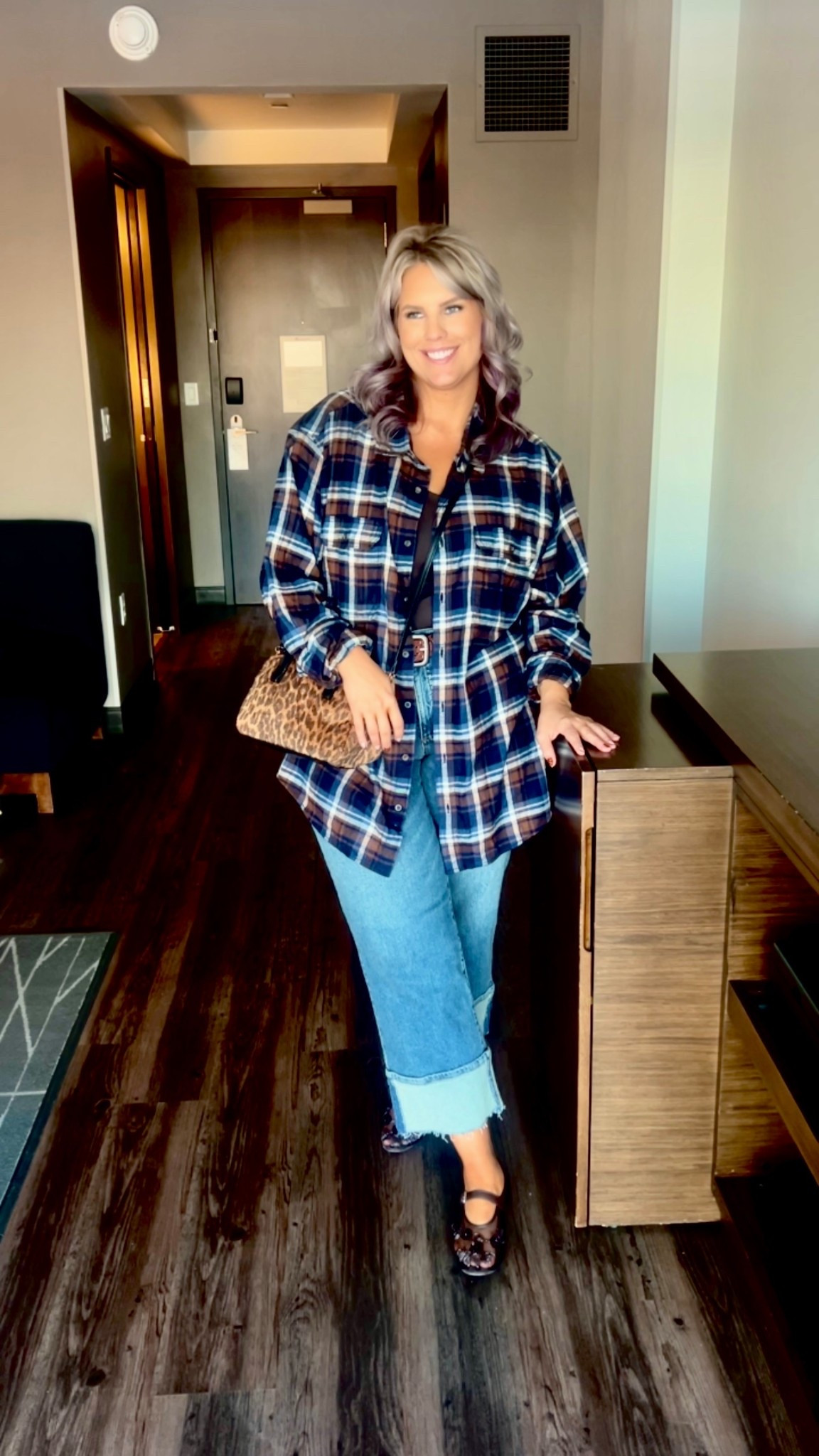 ✔️Blue & cognac flannel button down shirt 〰️ size XL tall men’s 
✔️Medium wash cropped cuffed jeans〰️ size 14 (TTS)
✔️Leopard shoulder bag 〰️ furry!
✔️Brown embellished mesh ballet flats 〰️ TTS 

#walmart #walmartfashion #walmartstyle  walmart fashion, walmart style, walmart outfit, walmart look, walmart fashion, found it at walmart, walmart fashion finds, walmart summer, walmart winter, walmart fall, walmart spring, walmart new arrivals, walmart outfit, walmart outfit inspo, walmart outfit inspiration, walmart curves, walmart curvy, curvy walmart, midsize walmart, walmart midsize, walmart ootd, walmart shopping, new at walmart  #ballet #flats #balletflats #workwear ballet flats, cute ballet flats, cute flats, affordable ballet flats, ballet flats under $30, ballet flats under $50, outfit with ballet flats, how to style ballet flats, ballet flats outfit, ballet flats style, ballet flats inspo, ballet flats ootd, ballet flats look, casual ballet flats, comfortable shoes, footwear, comfortable footwear #flannel #shirt #buttondown #buttonup #button #flannelshirt #plaid #plaidshirt #flannelstyle #flannellook #flanneloutfit #flanneloutfitidea #flanneloutfitinspo #grunge #grungeoutfit #grungestyle #grungelook  #under20 #under30 #under40 #under50 #under60 #under75 #under100 #affordable #budget #inexpensive #size14 #size16 #size12 #medium #large #extralarge #xl #curvy #midsize #pear #pearshape #pearshaped budget fashion, affordable fashion, budget style, affordable style, curvy style, curvy fashion, midsize style, midsize fashion 