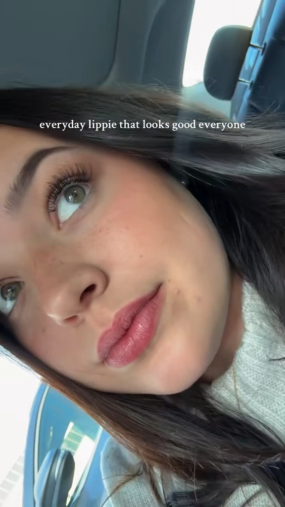 The perfect wash of color that works for every day ✨ Clinique Black Honey is my go-to lip must-have #ltkbeauty #clinique #blackhoney

#LTKGiftGuide #LTKBeauty