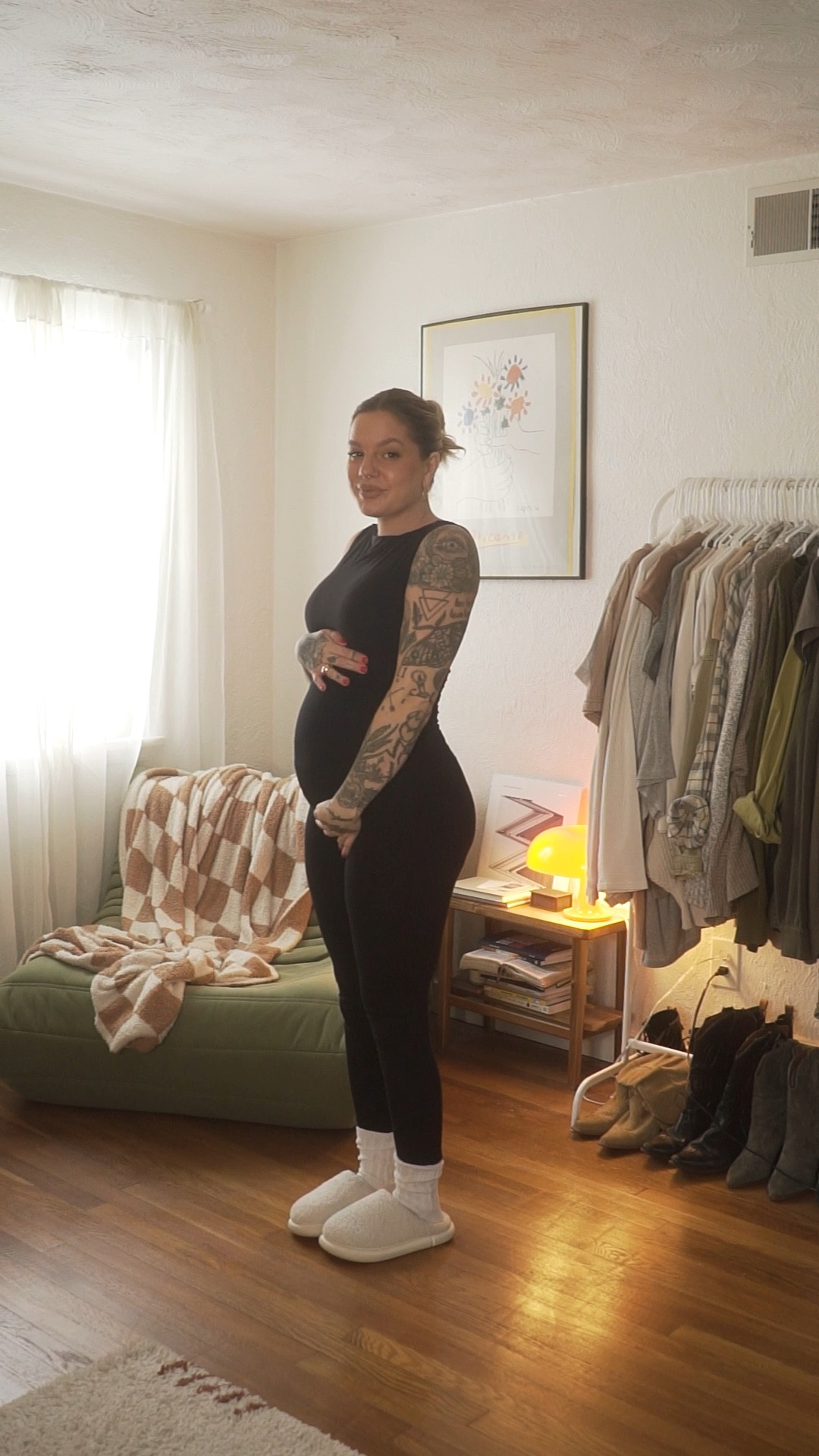 bumpfits !!! part 1 ◡̈ 

if it’s not linked it’s most likely thrifted or old from abercrombie! 

wearing a size MEDIUM in the leggings! 

#LTKFindsUnder50 #LTKBaby #LTKStyleTip