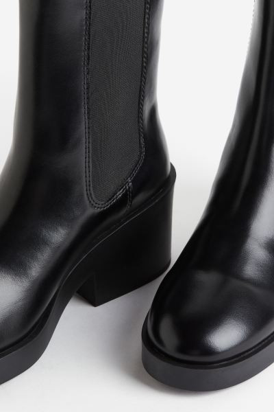 Chelsea Boots with Heel | H&M (US + CA)