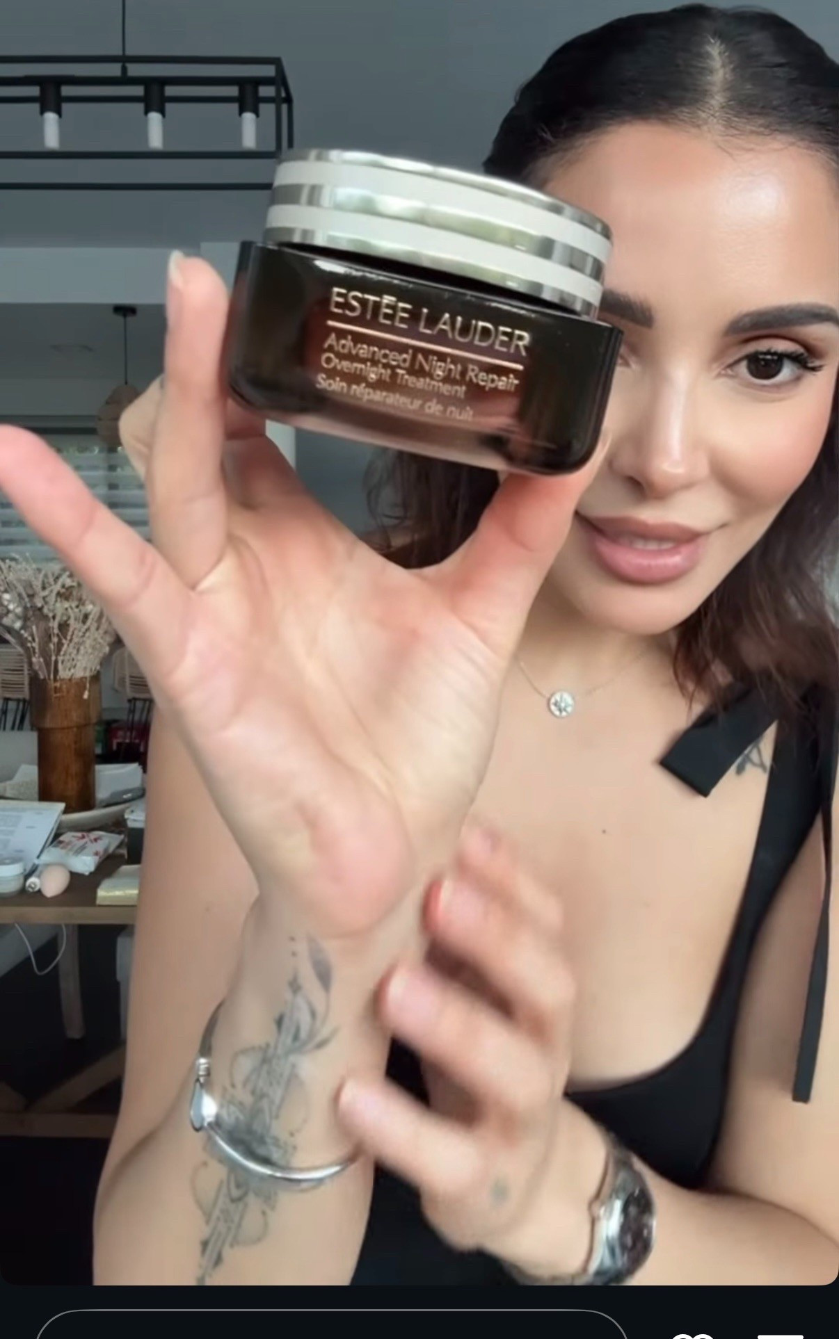 Jusqu’au 25 mai 2025 avec le code : « VSANAA » sur le site esteelauder.fr,
vous avez -30% sur tout dès 90€ d’achats et dès 140€ d’achats vous aurez également une trousse offerte avec 6 essentiels beauté !

#LTKbeauty