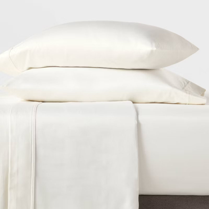 400 Thread Count Performance Fitted Sheet - Threshold™ | Target