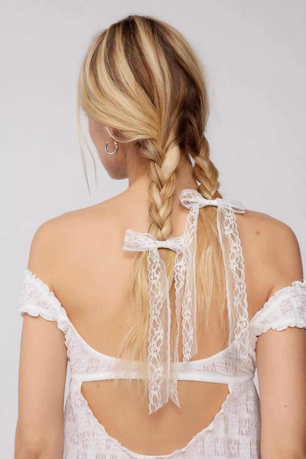 Lace Bow Barrette Set | Urban Outfitters (US and RoW)