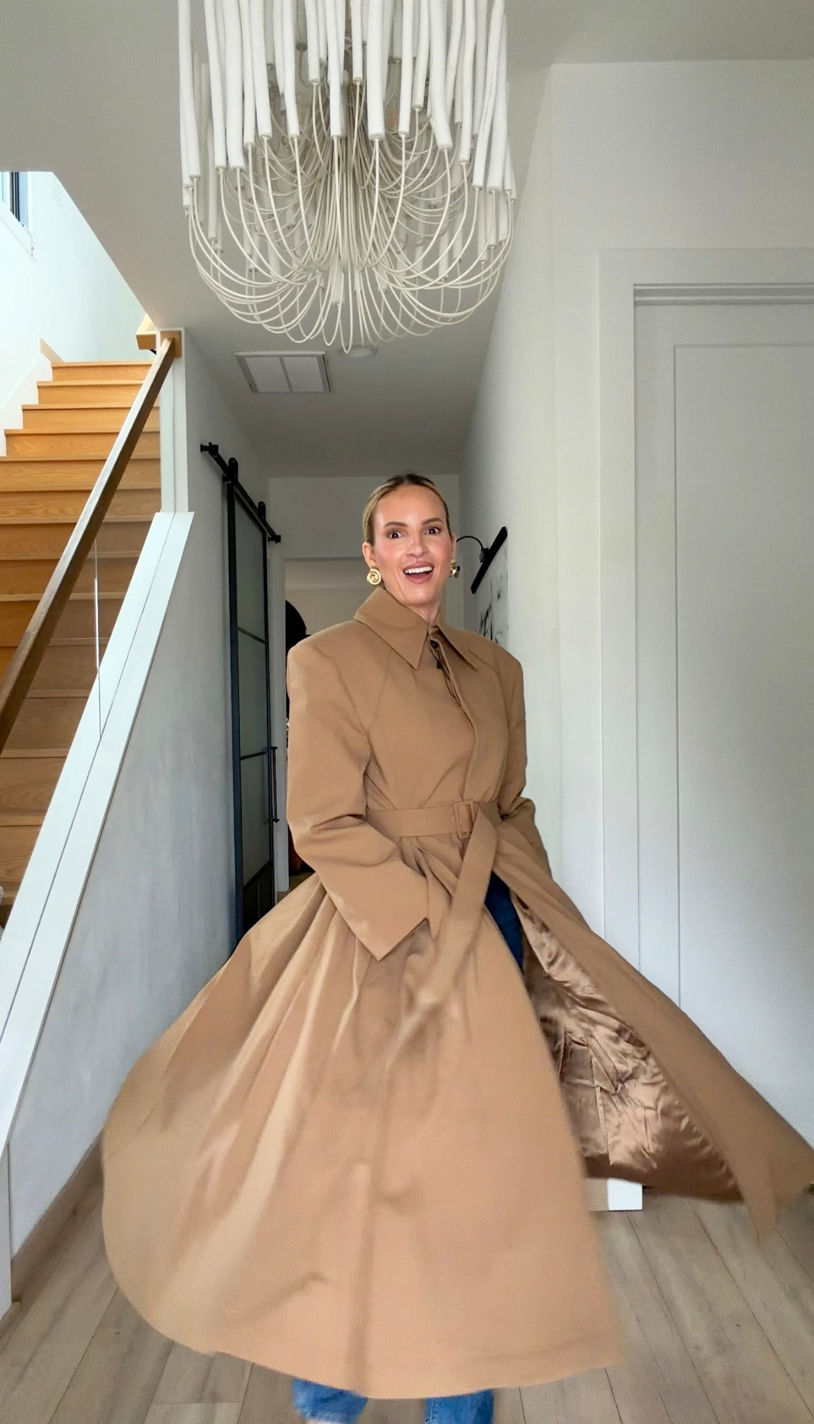 This jacket is such a stunner! I feel like I belong walking in the streets of London in it. I’m wearing a small. also linked a bunch of other trench coats I’m loving as well right now. ￼

#LTKTravel #LTKTall #LTKWorkwear