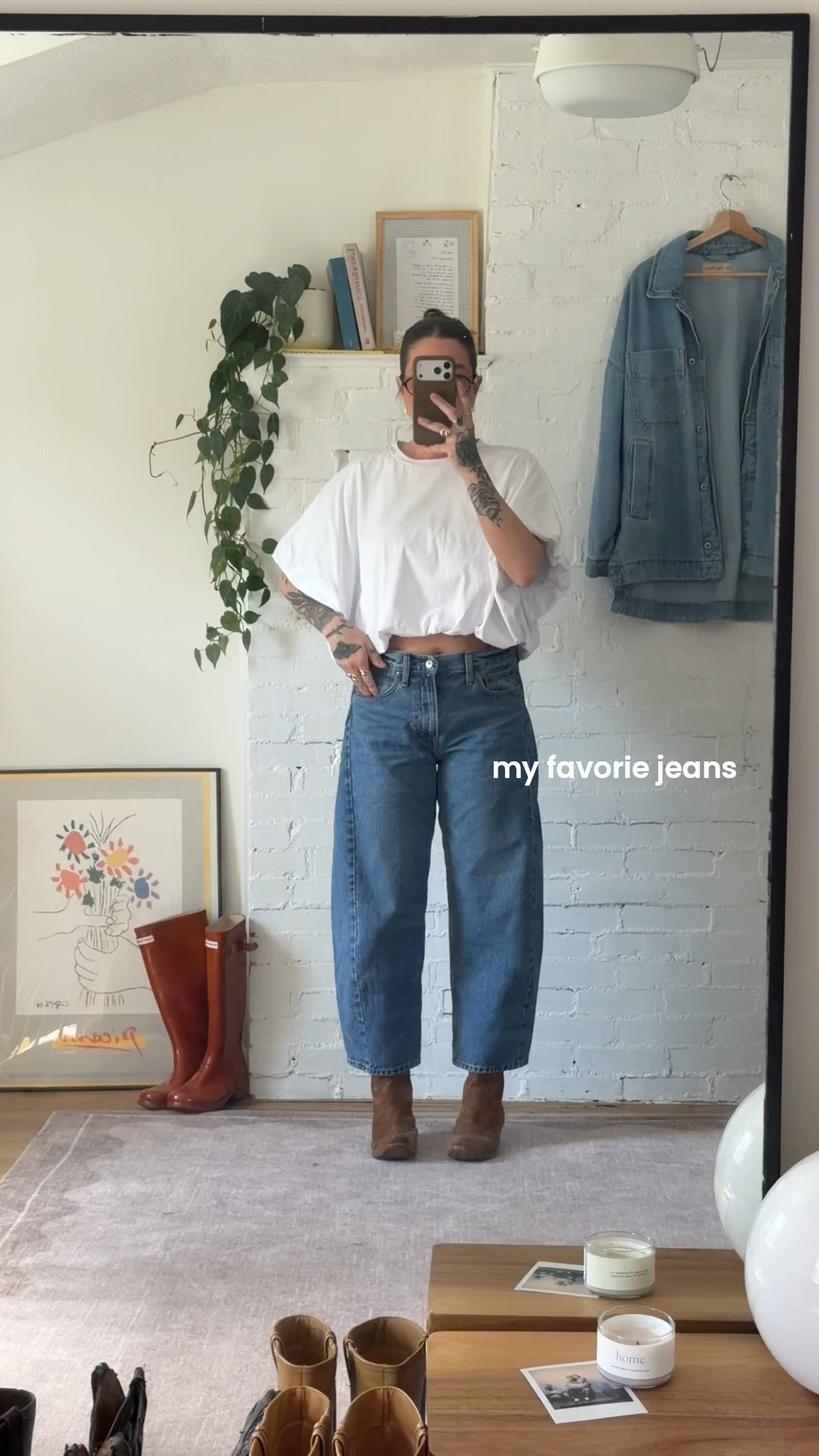 wearing a size 28 short in *medium*! i am 5’4 and i usually wesr a regular in @abercrombie curve love but i prefer how a short falls above my ankle in a barrel jean! 

top is currently sold out but you can sign up for a restock! wearing a size small 

#LTKgrwm #LTKmomlife #LTKootd