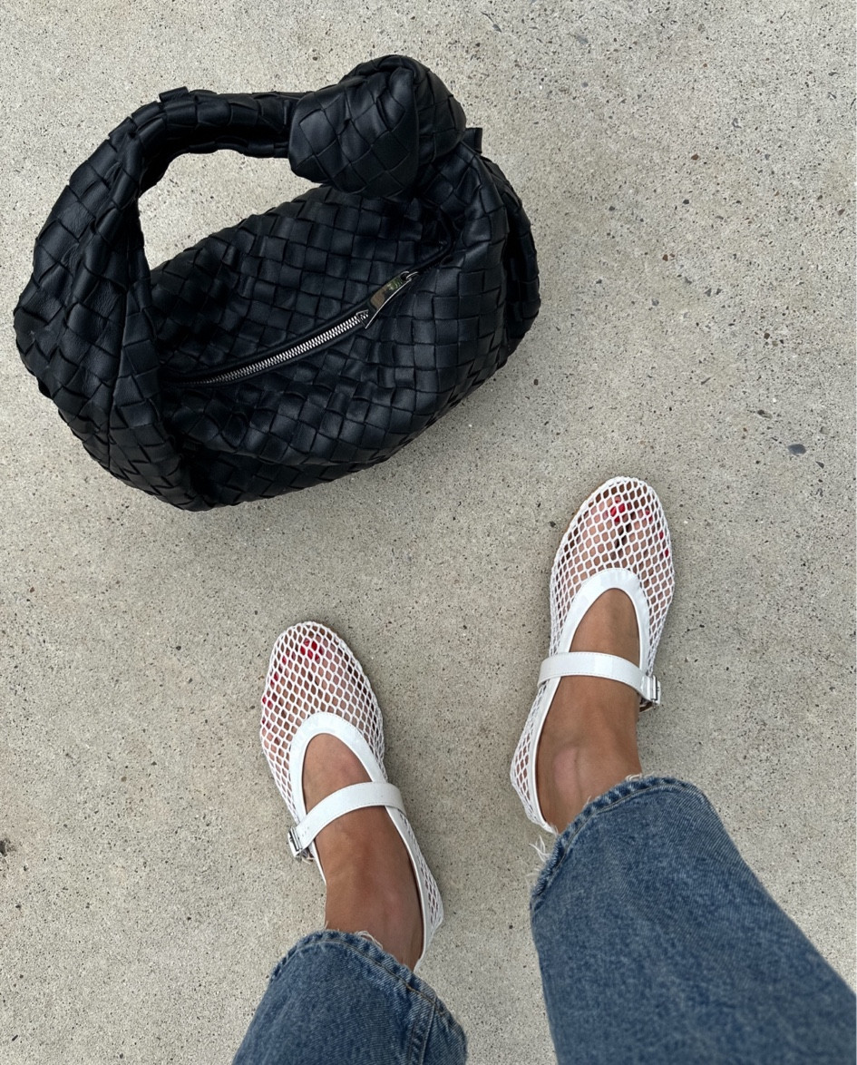 Shoes fit tts
White mesh fishnet shoes
#amazon #amazonfashion #amazonshoes #fashionjackson 

#LTKFindsUnder50 #LTKShoeCrush #LTKFindsUnder100