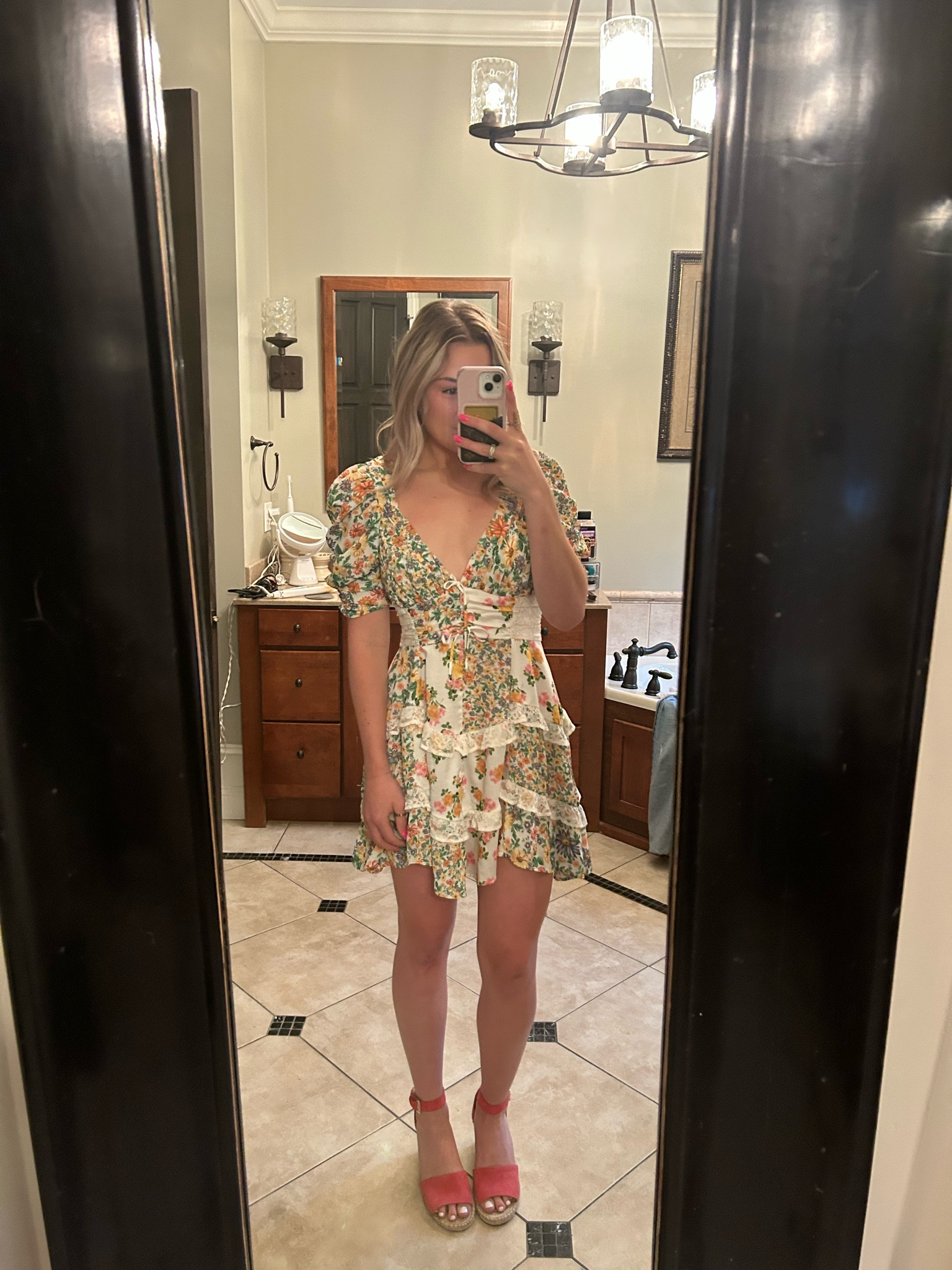 Stunning floral dress! Perfect for any event! 

#LTKFind #LTKshoecrush #LTKstyletip