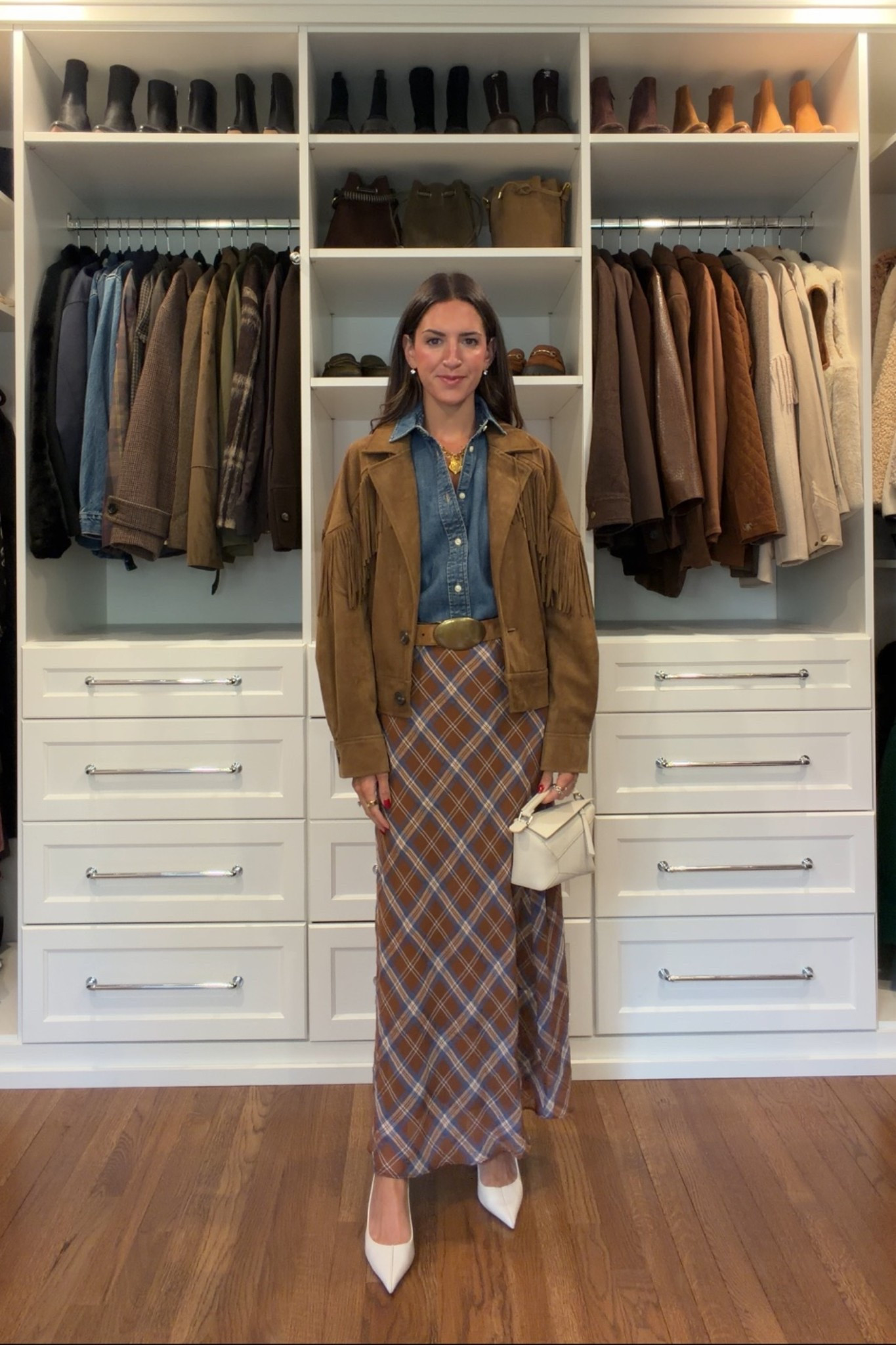Denim top 0
suede ring jacket - medium 
Skirt - xsmall 

Fall outfits 
Fall trends 
Fall skirt 
Fringe jacket 
Zara

#LTKootd #LTKSeasonal #LTKgrwm