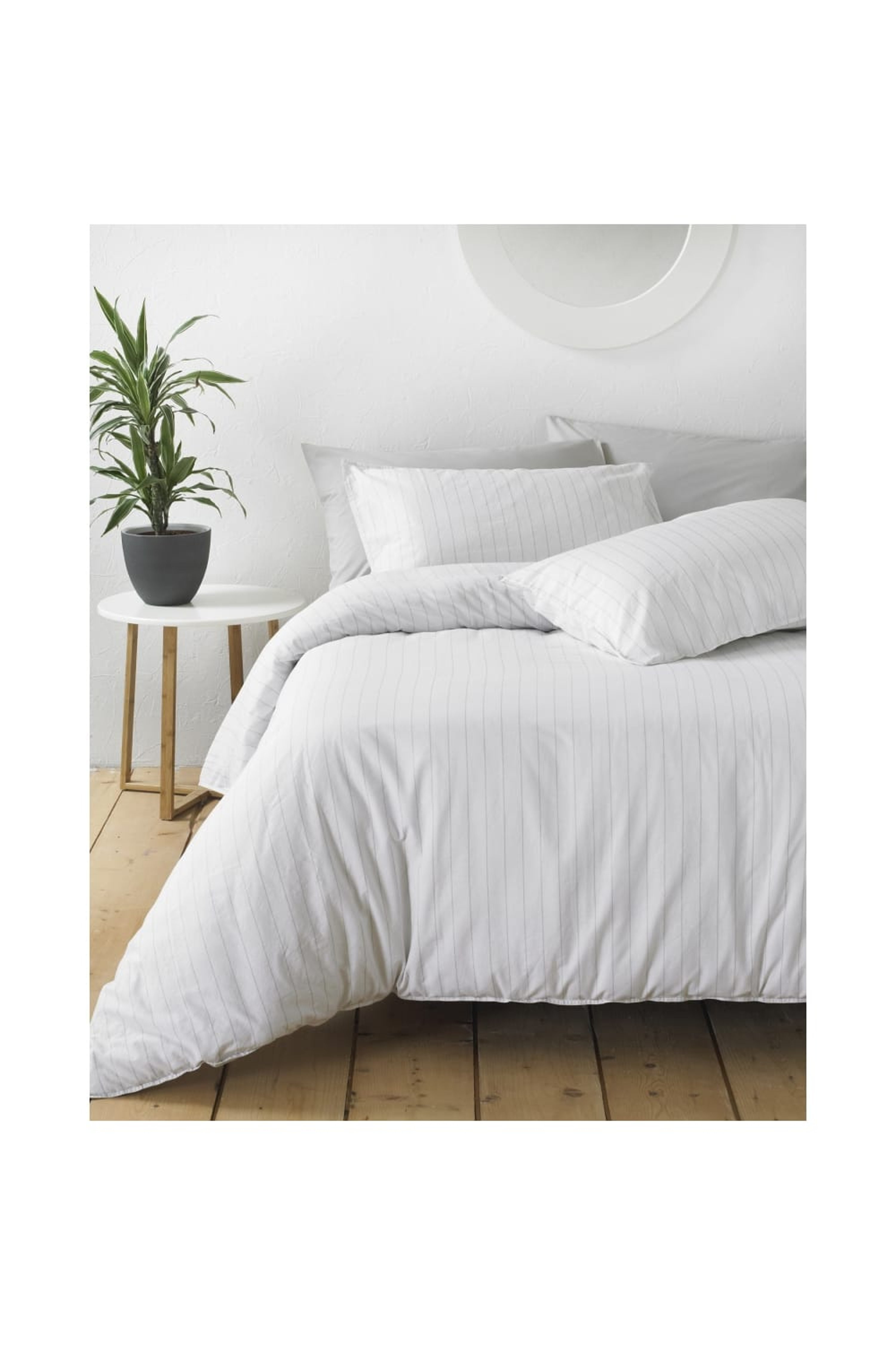 Linen Yard Linear Duvet Set (White/Gray) (Twin) (Uk - Single) | Verishop