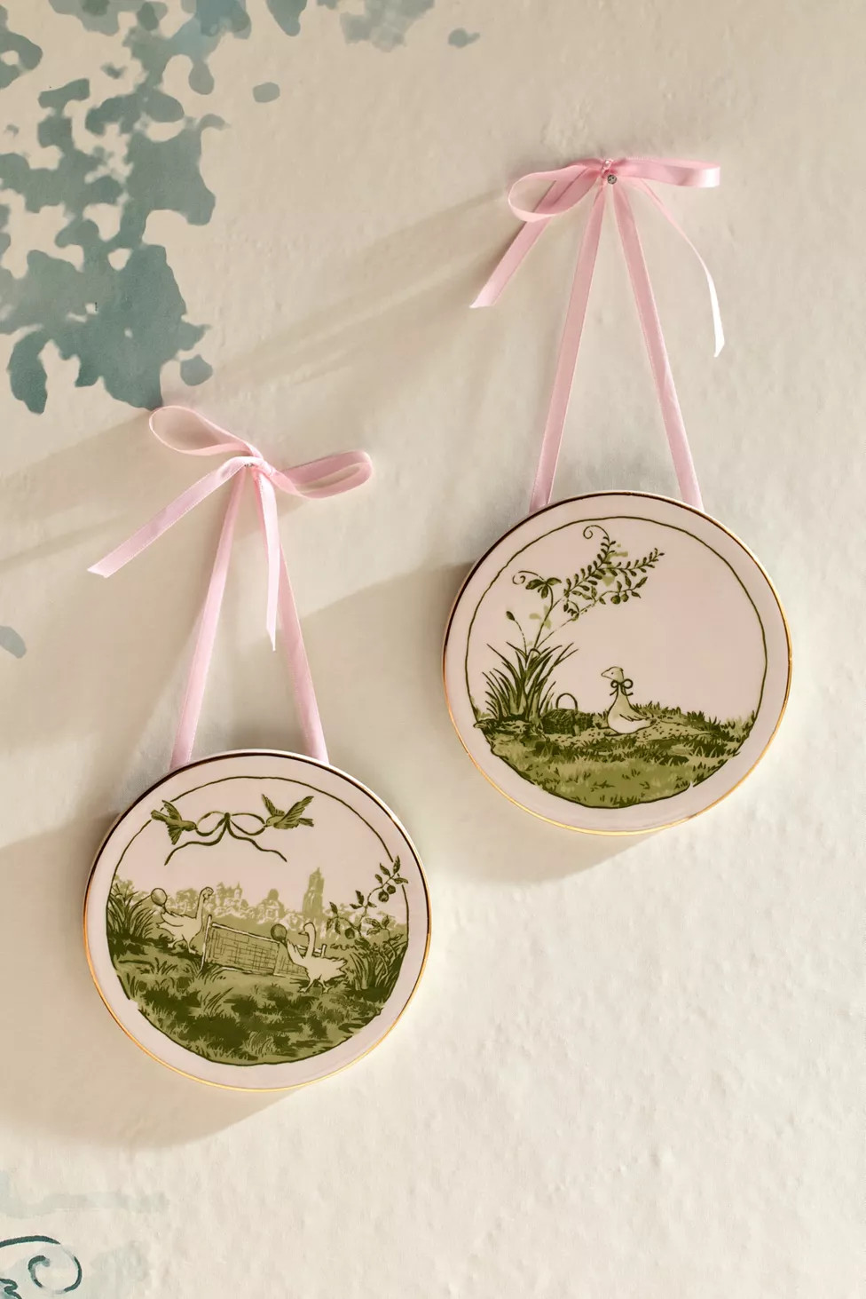 Illustrated Goose Hanging Wall Tile | Urban Outfitters (US and RoW)