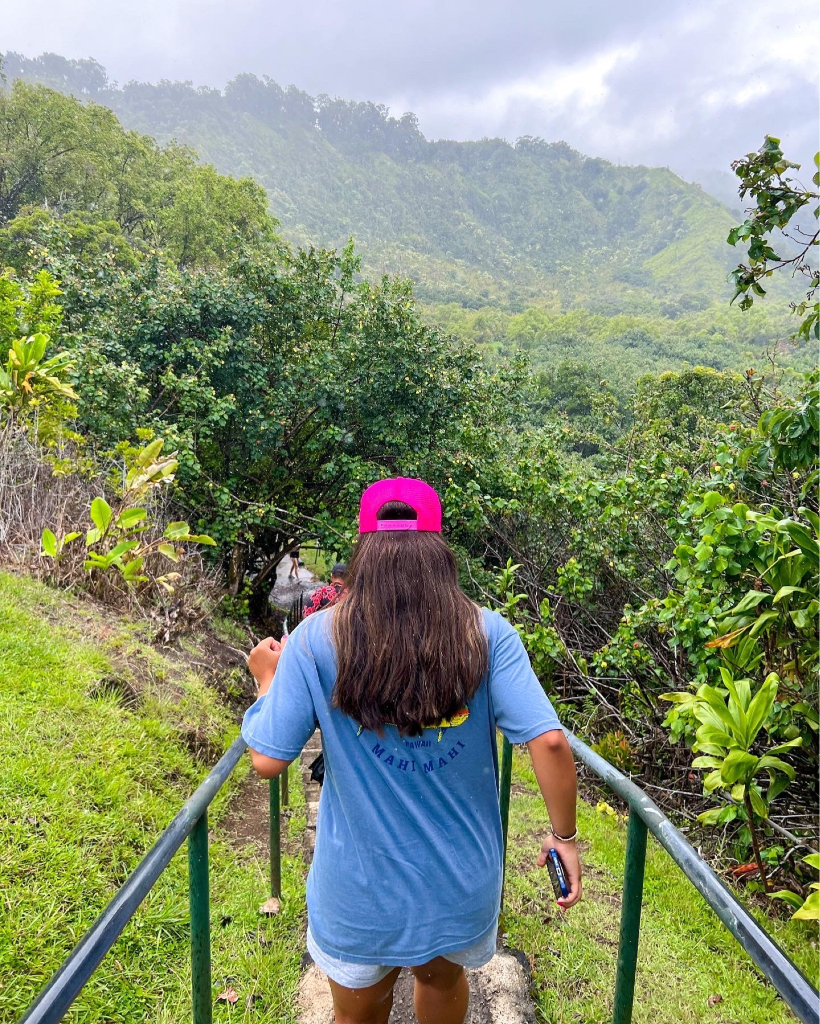 About to spam your feed with my hawaii dump 🥰 