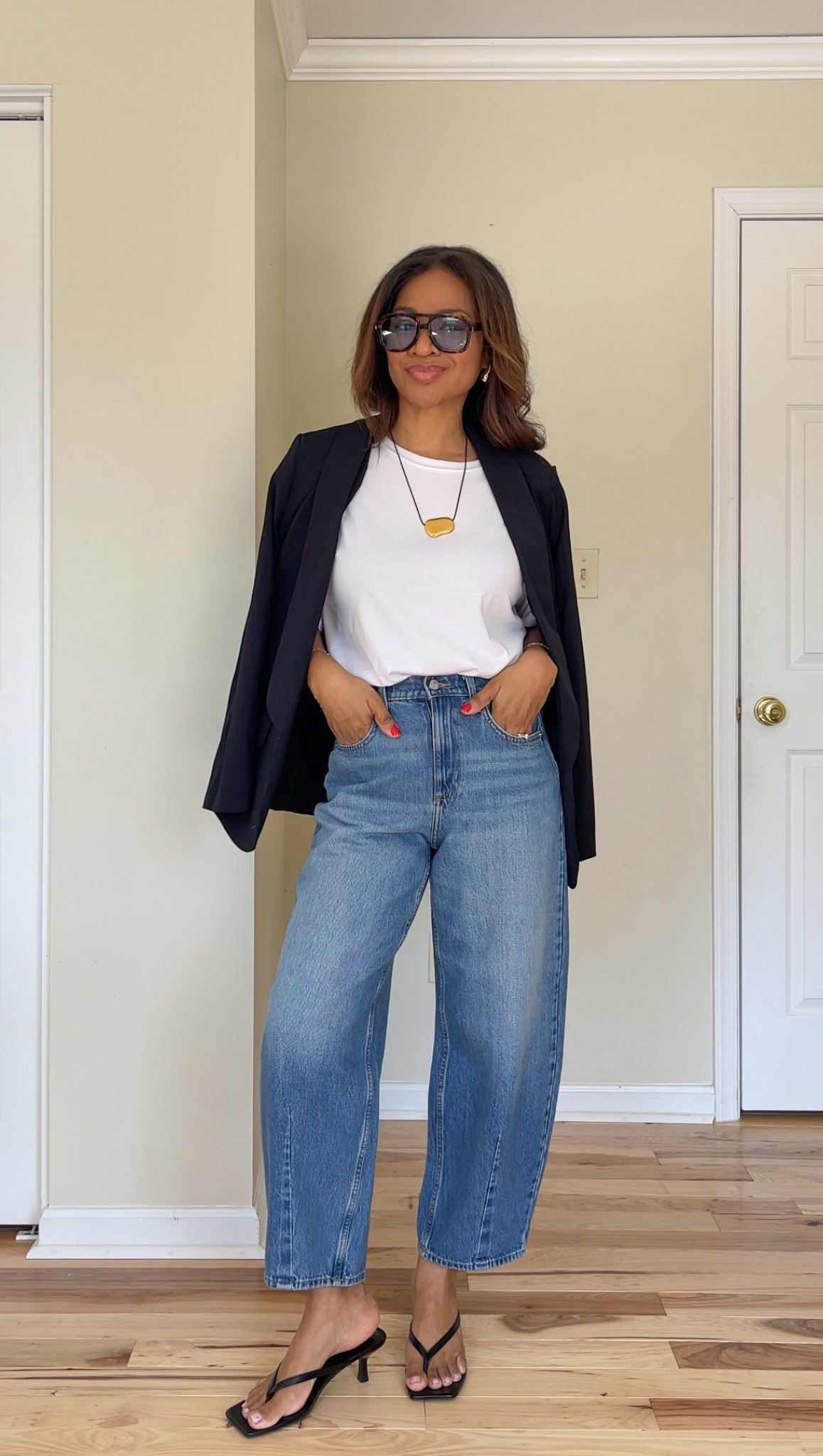 Size 4 in jeans, small in shirt and blazer. Shoes are TTS

#LTKootd #LTKSaleAlert #LTKOver40